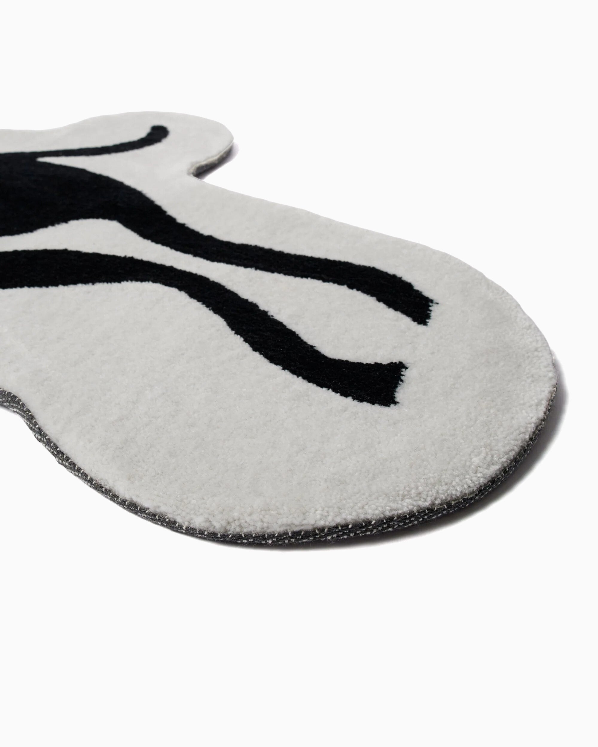 Decoration by Parra High Heel Gloves Rug - 56285-White