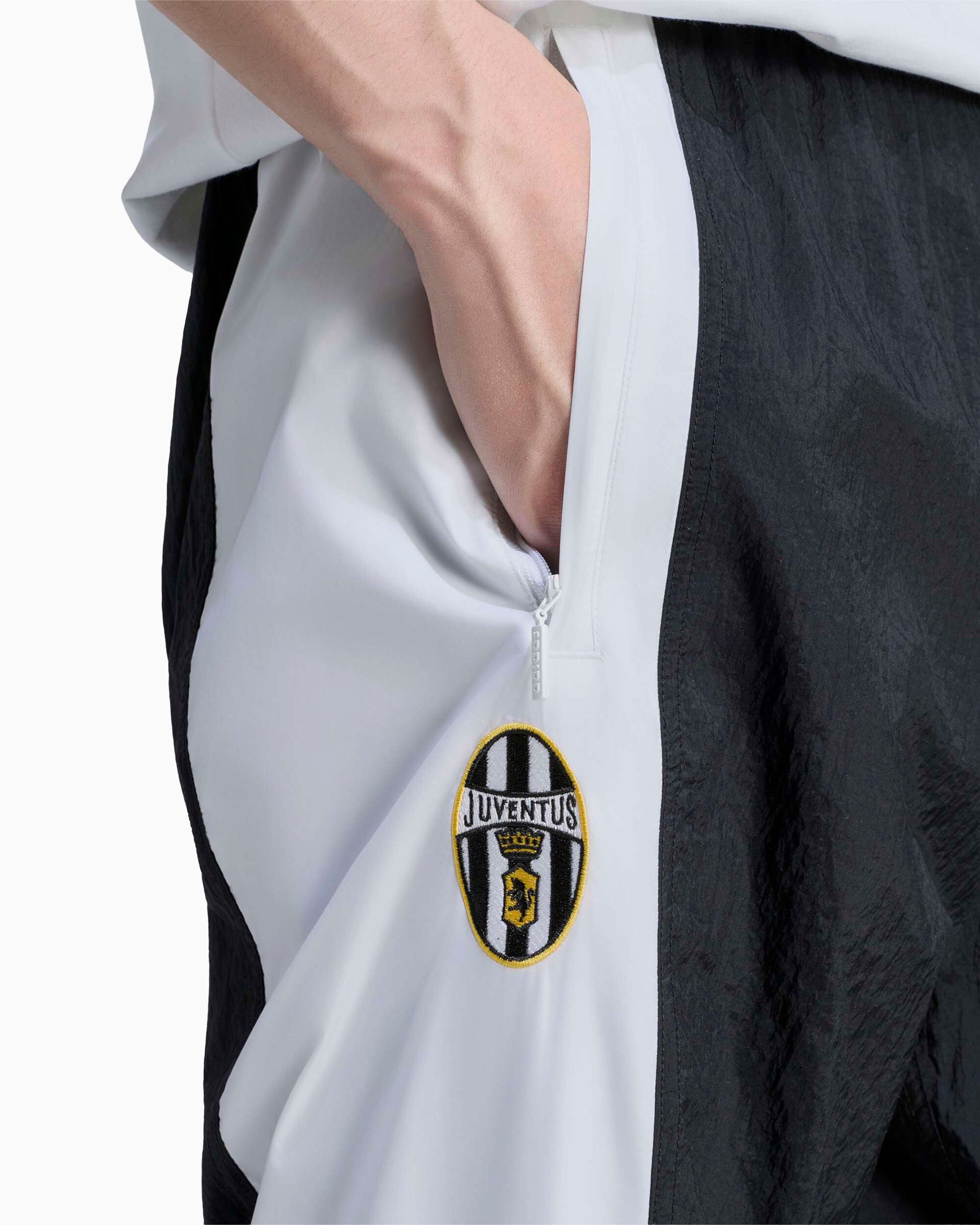 Pants adidas Originals Juventus Turin EQT Relaxed Men's Track Pants - KF9825