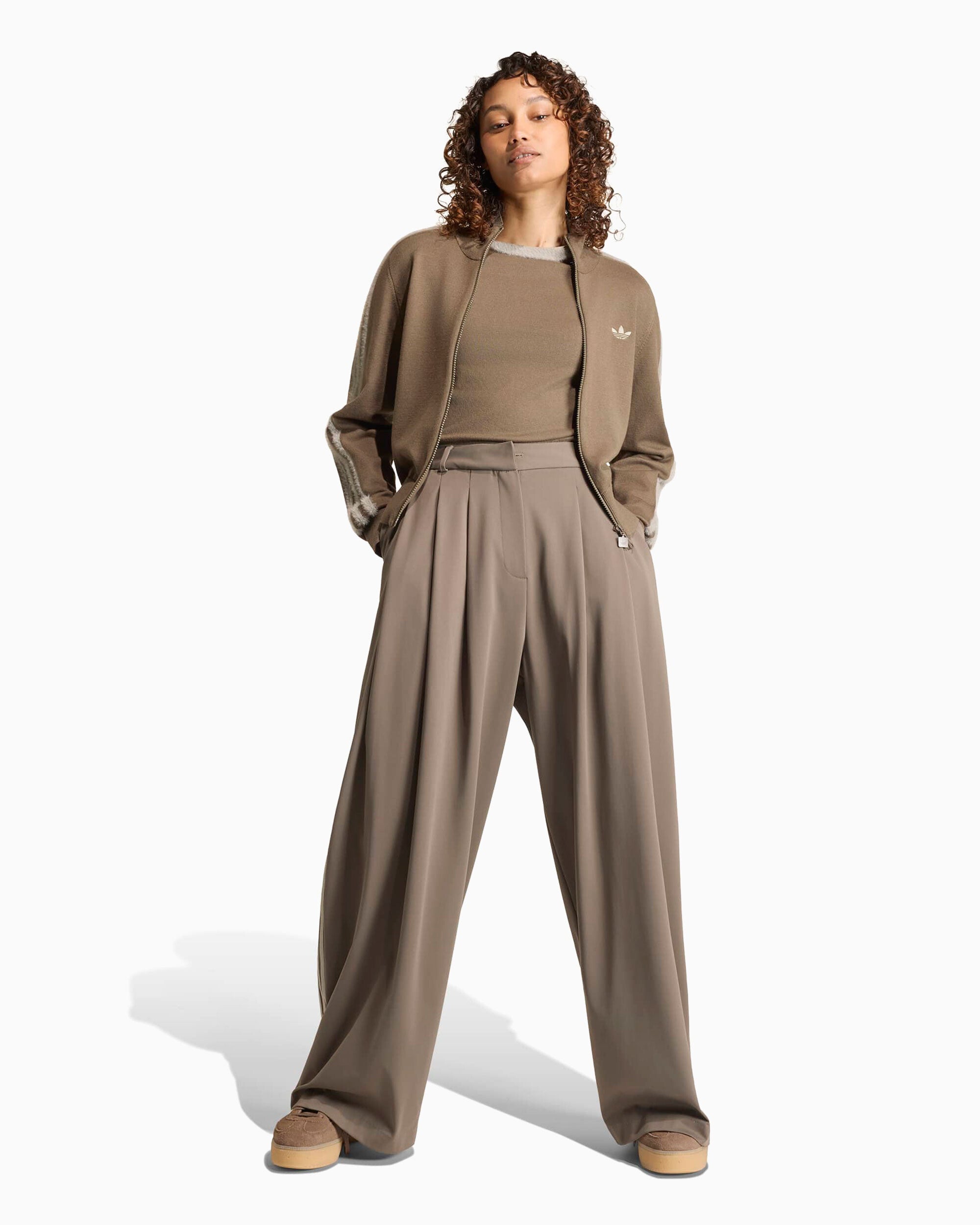 Pants adidas Originals Pleated Relaxed Women's Chino Pants - KR9619