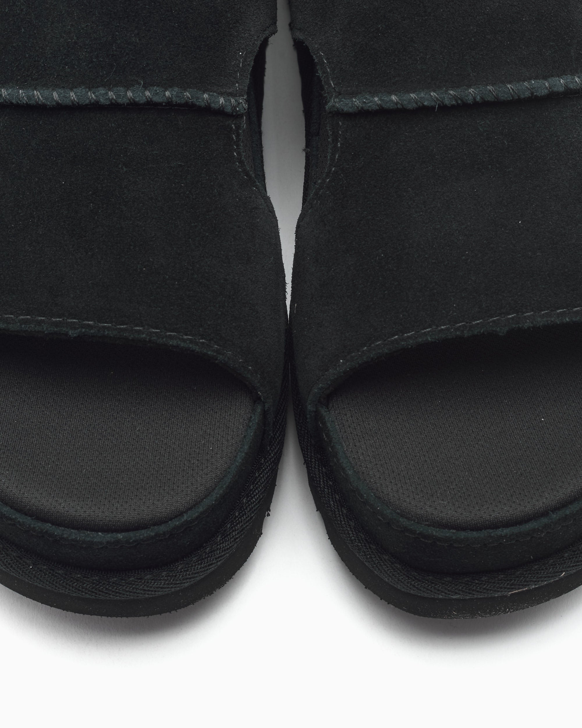 Sandals UGG® Women's Goldenstar Hi Cutout Slide - 1175132-BLK