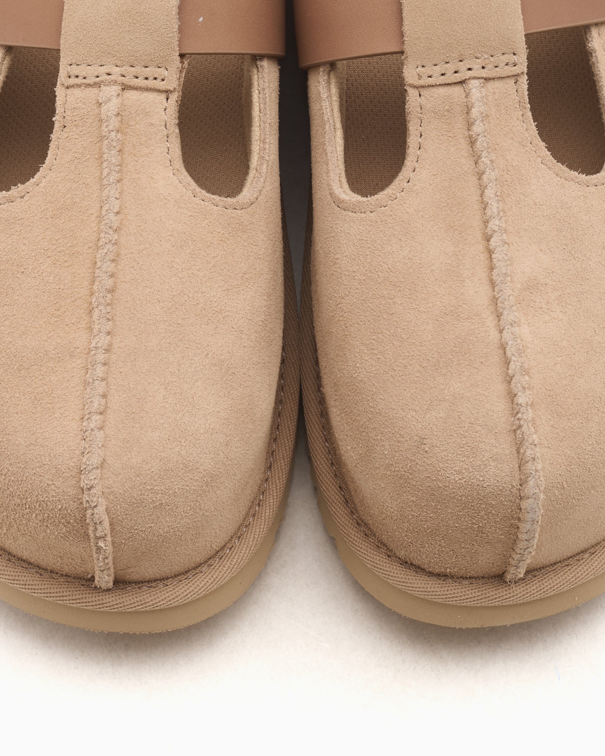 Shoes UGG® Goldenstar Hi Women's Shoes - 1167550-SAN