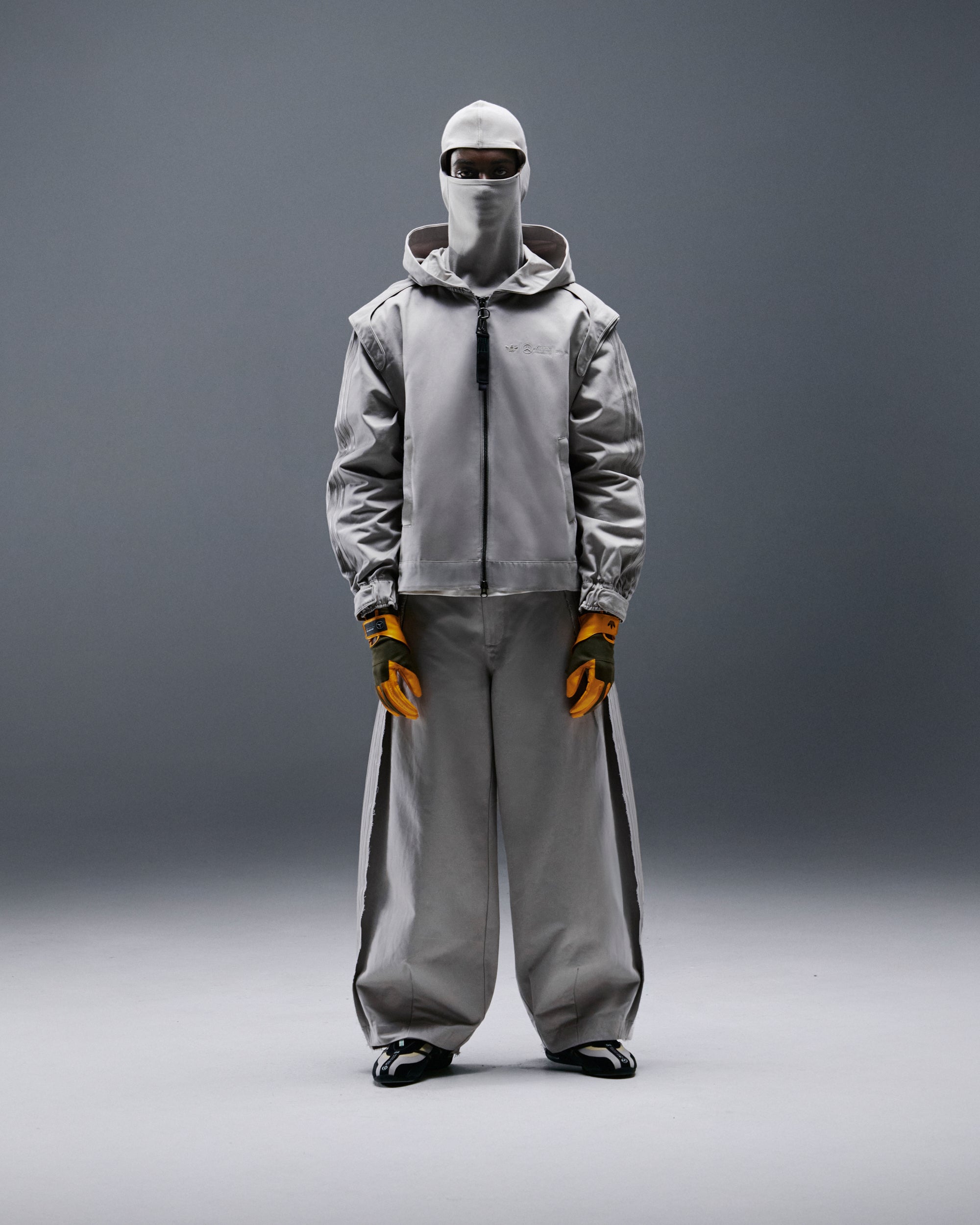 Sneakers adidas Originals x Bad Bunny x Mercedes AMG Petronas Adiracer GT - HQ2570