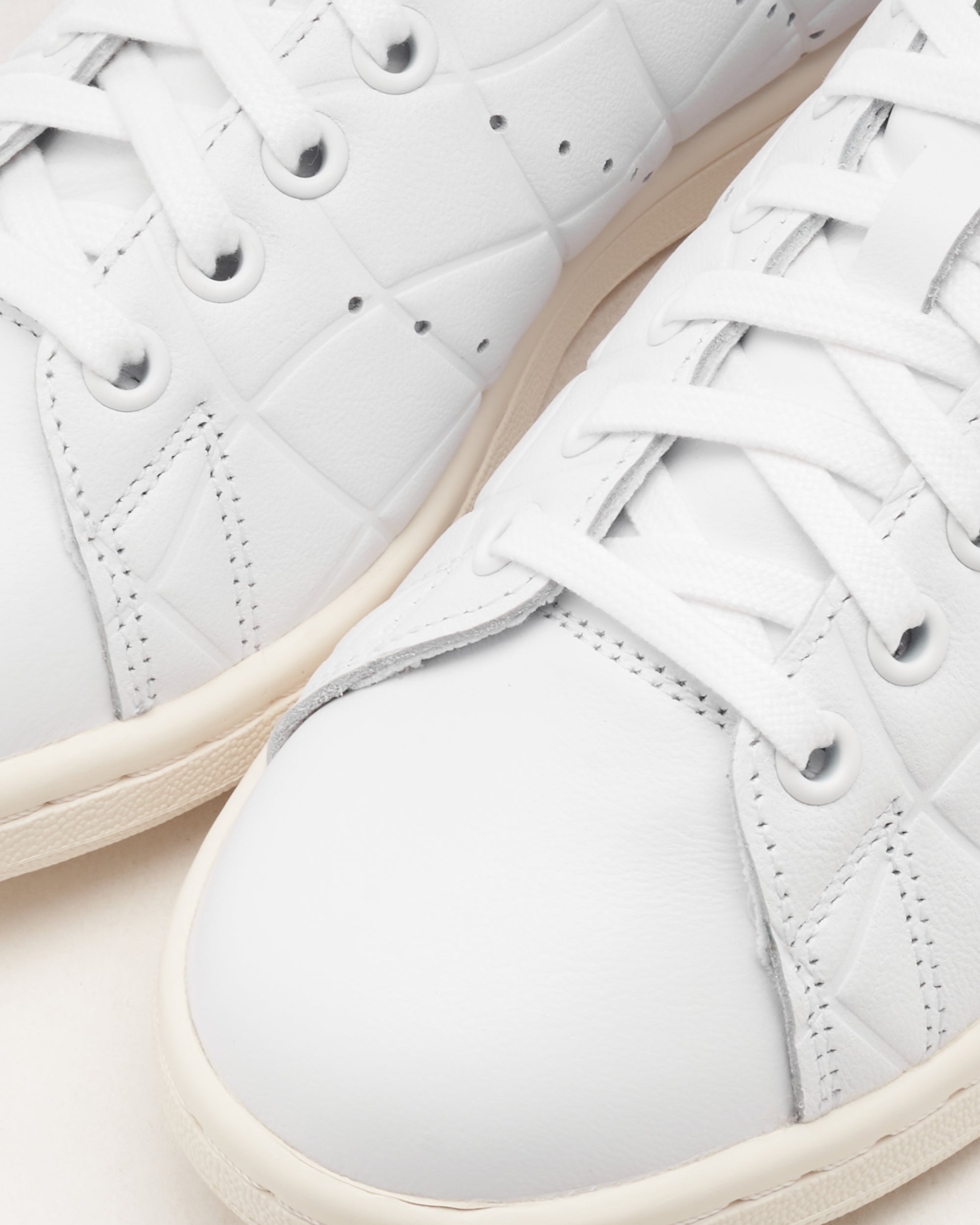 Sneakers adidas Originals x DIME Stan Smith - IG2044