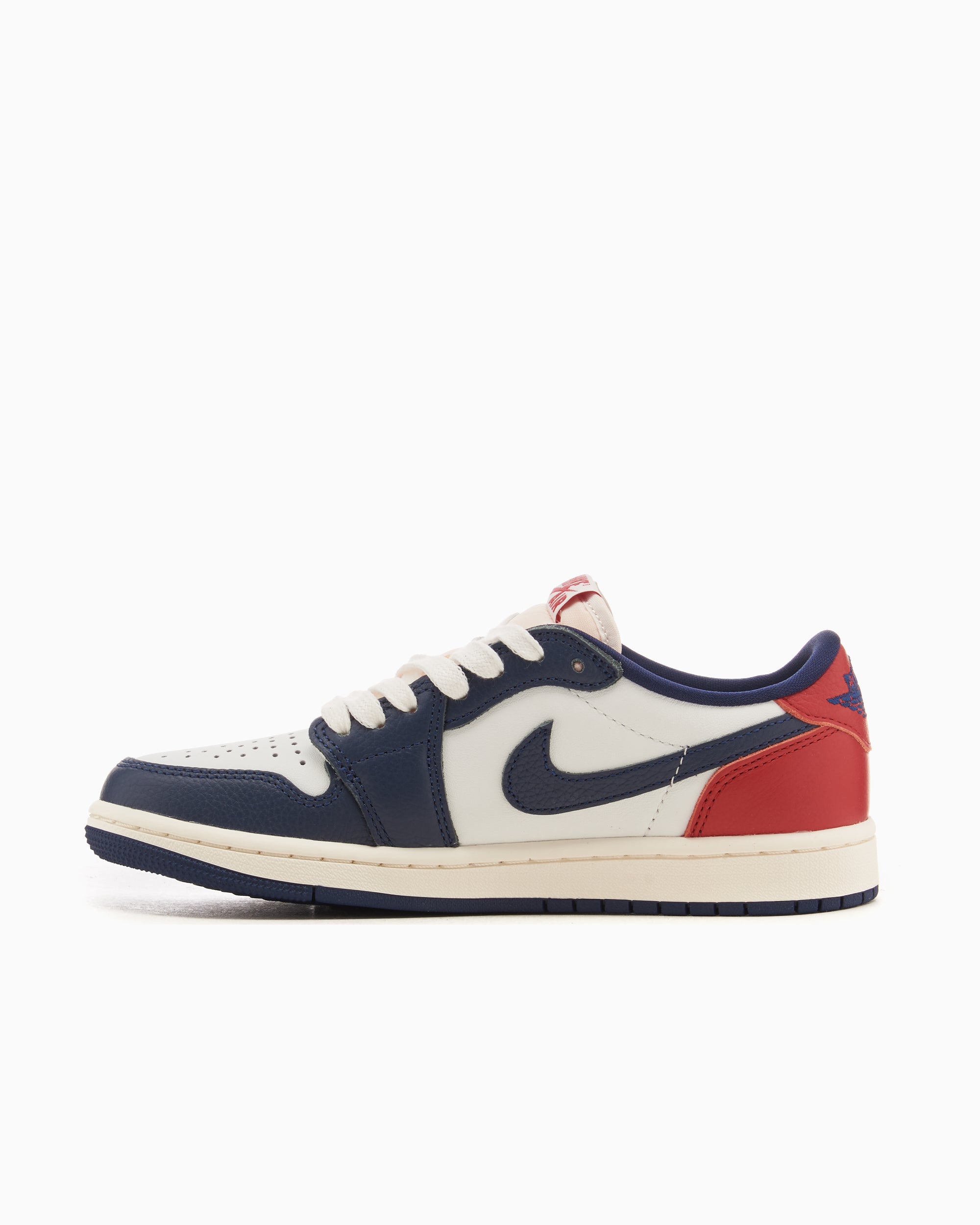 Sneakers Air Jordan 1 Retro Low OG "Howard University" - HQ2993-100