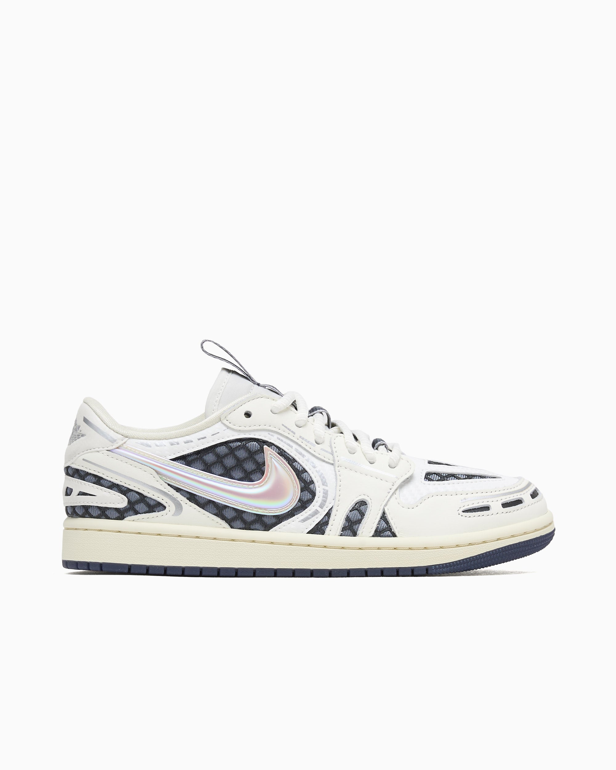 Air Jordan Women's 1 Low V3 