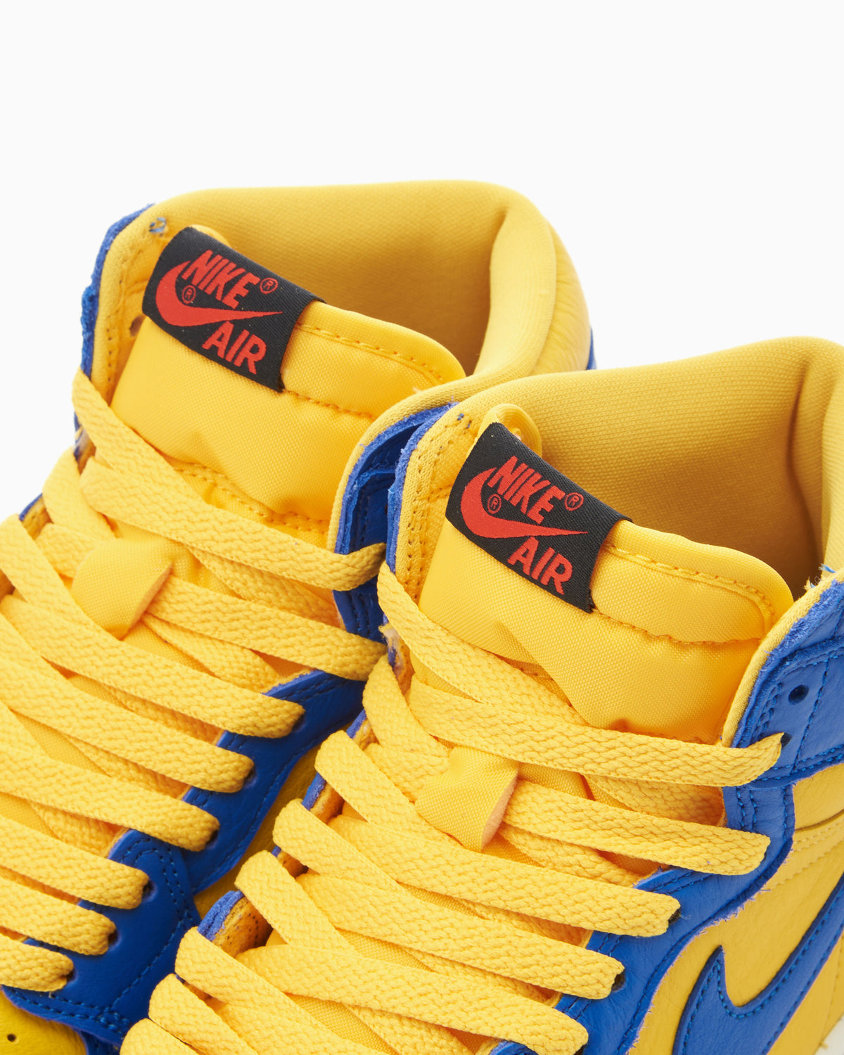 Sneakers Air Jordan Women's 1 Retro High OG "Laney" - FD2596-700
