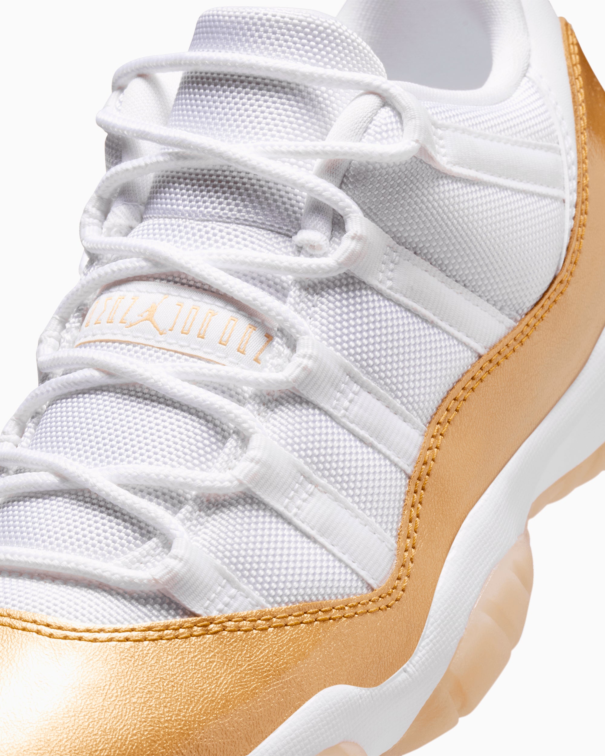 Sneakers Air Jordan Women's 11 Retro Low "Mother's Day" - AH7860-102