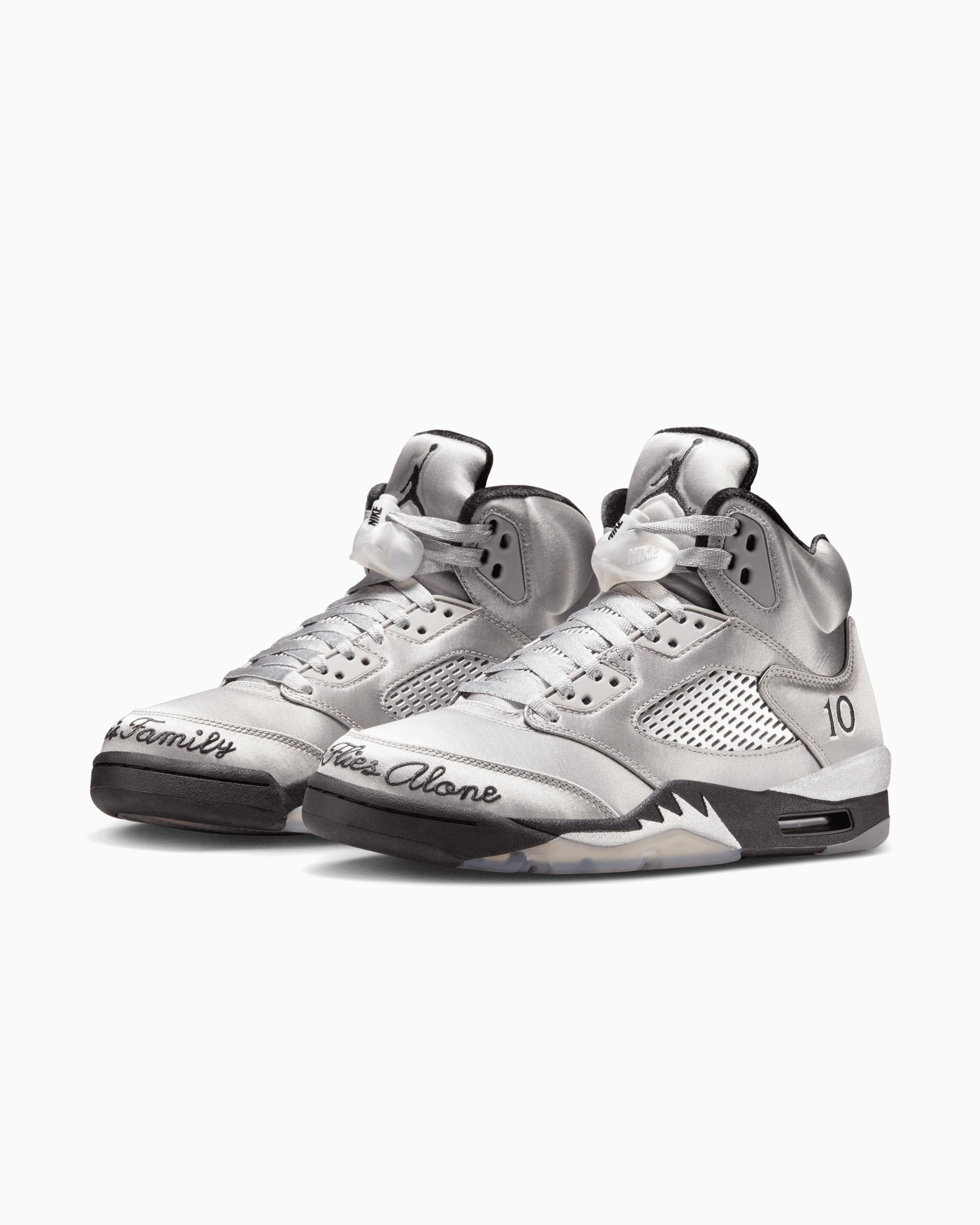 Sneakers Air Jordan Women's 5 Retro "Wings" - IO2038-001