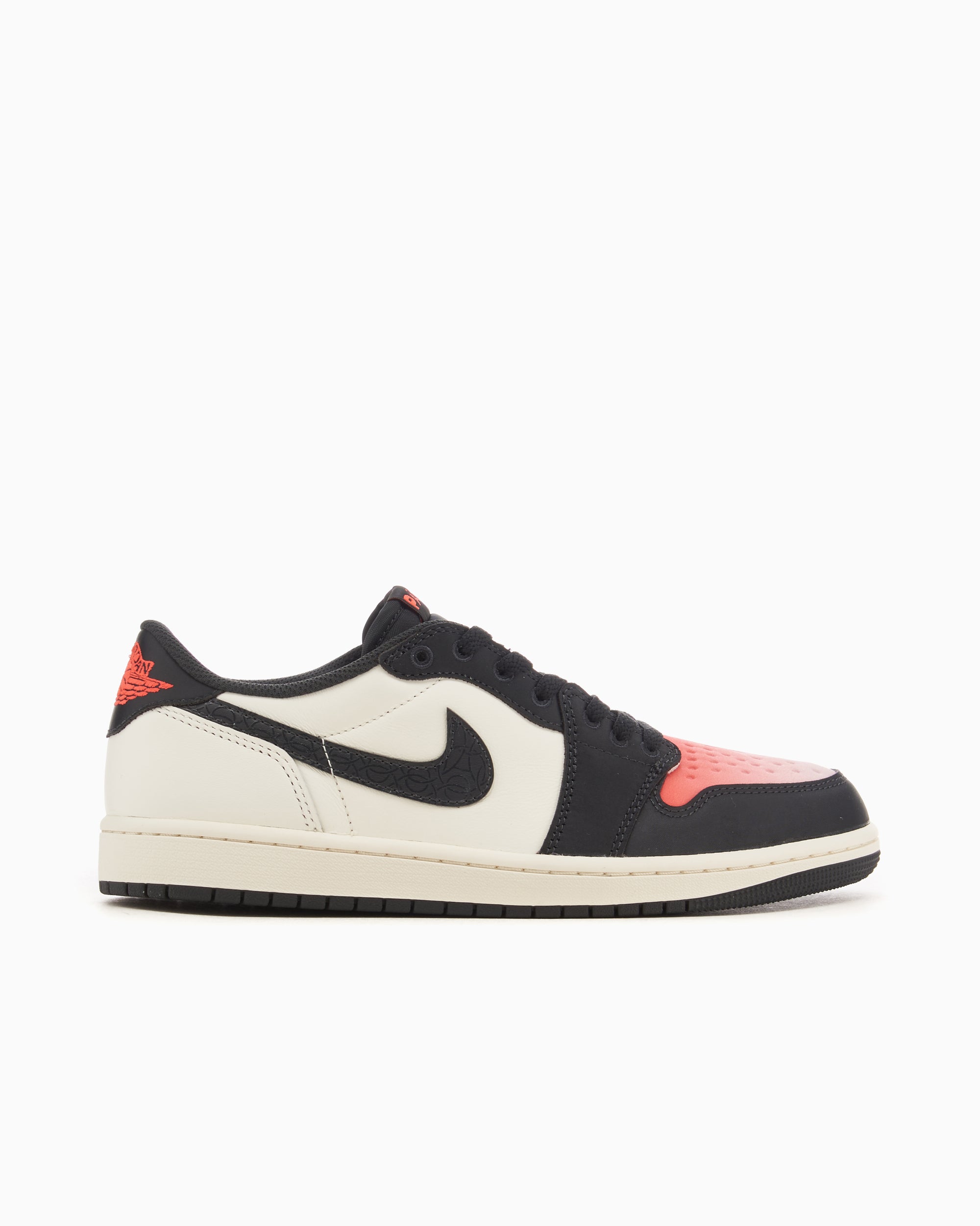 Air Jordan x PSG Retro Low