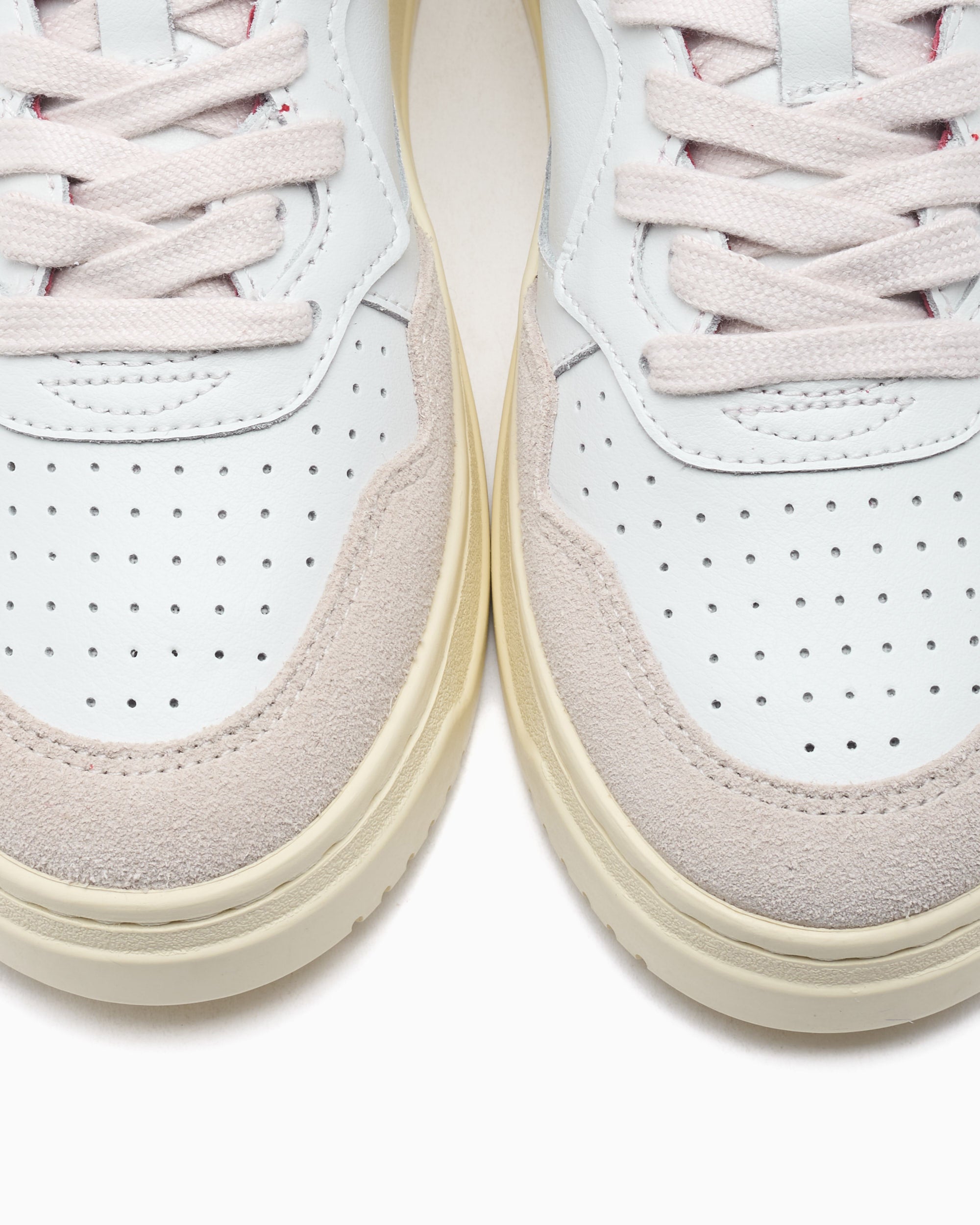 Sneakers Autry Women's Medalist Low "Game Set Match!" - AULWMA10
