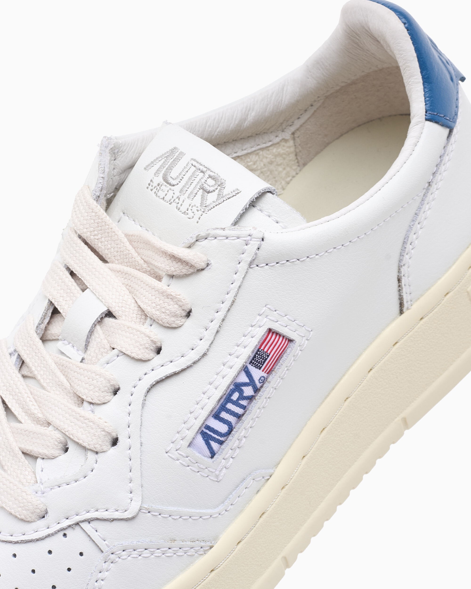 Sneakers Autry Women's Medalist Low Leather - AULWLL29