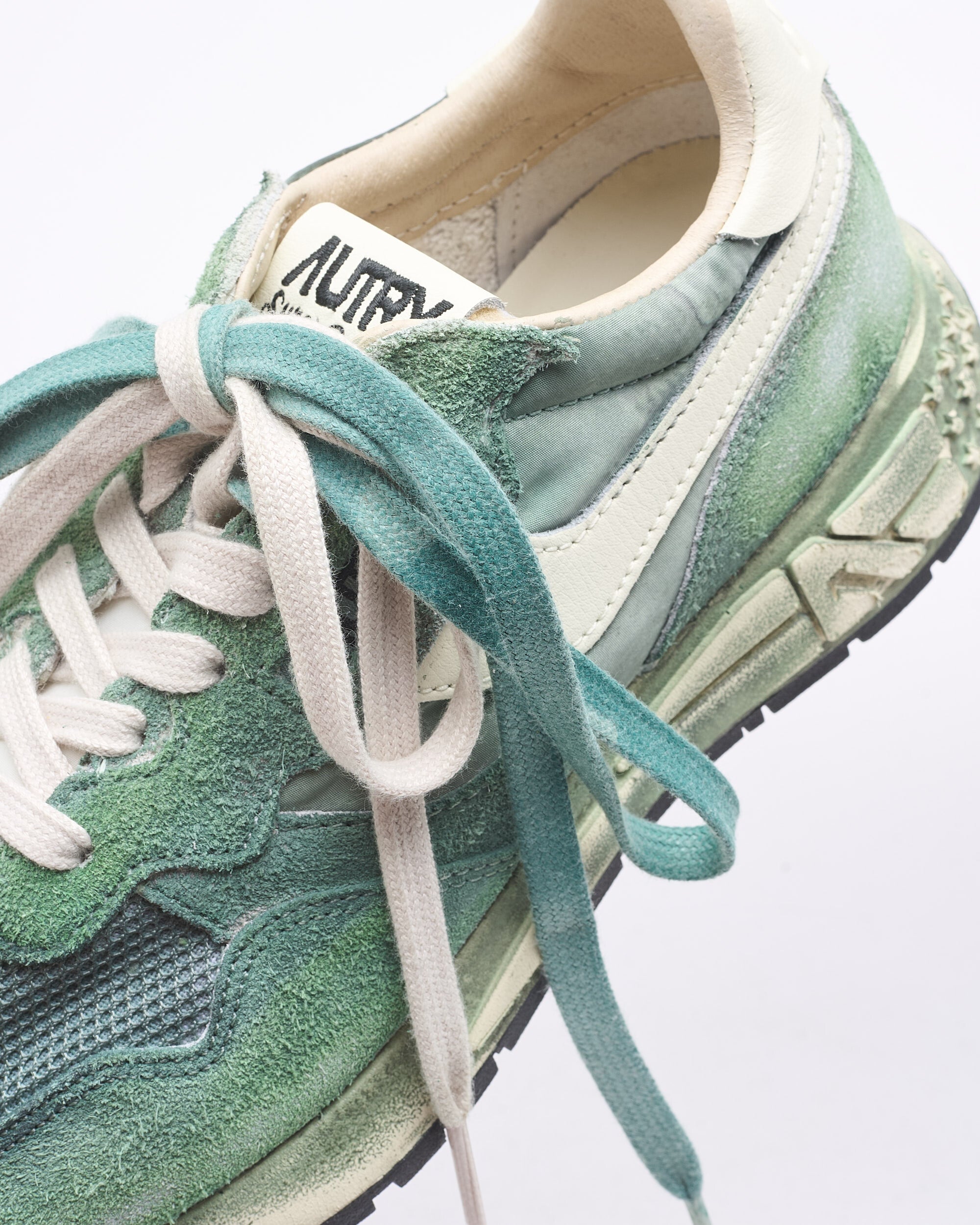 Sneakers Autry Women's Reelwind Super Vintage Low - WVLWYG02