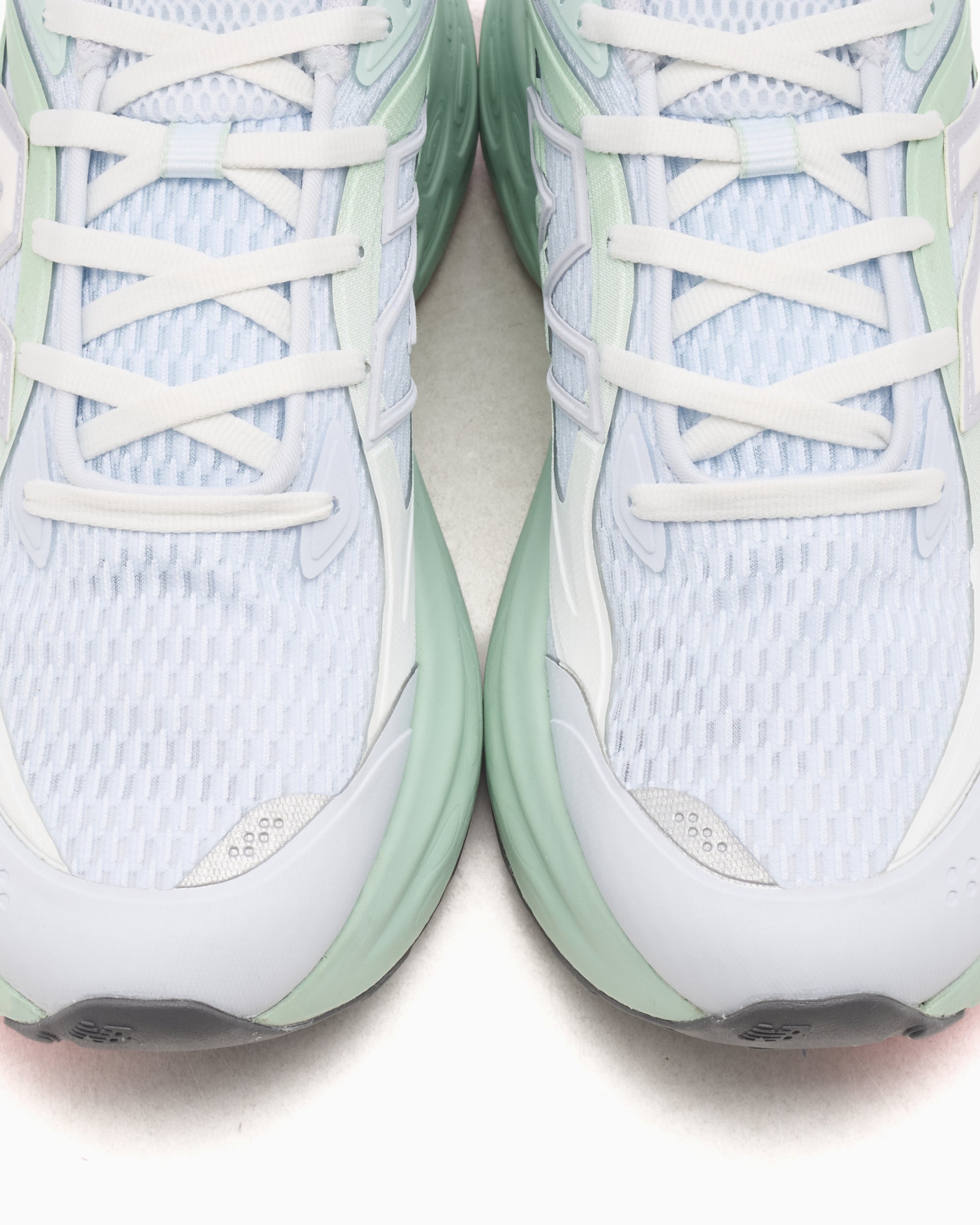 Sneakers New Balance Fresh Foam UTRN QD - UTRNQD