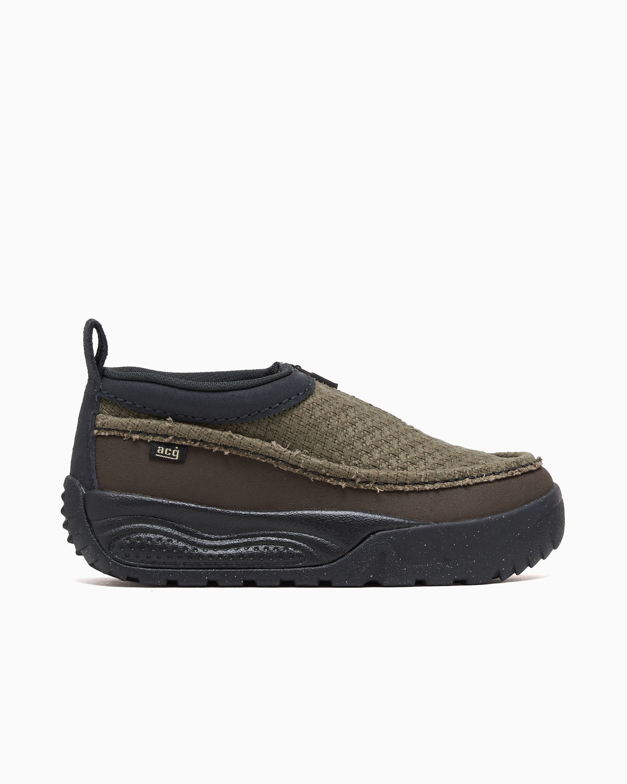 Sneakers Nike ACG Izy "Black Medium Olive" - IO4547-001