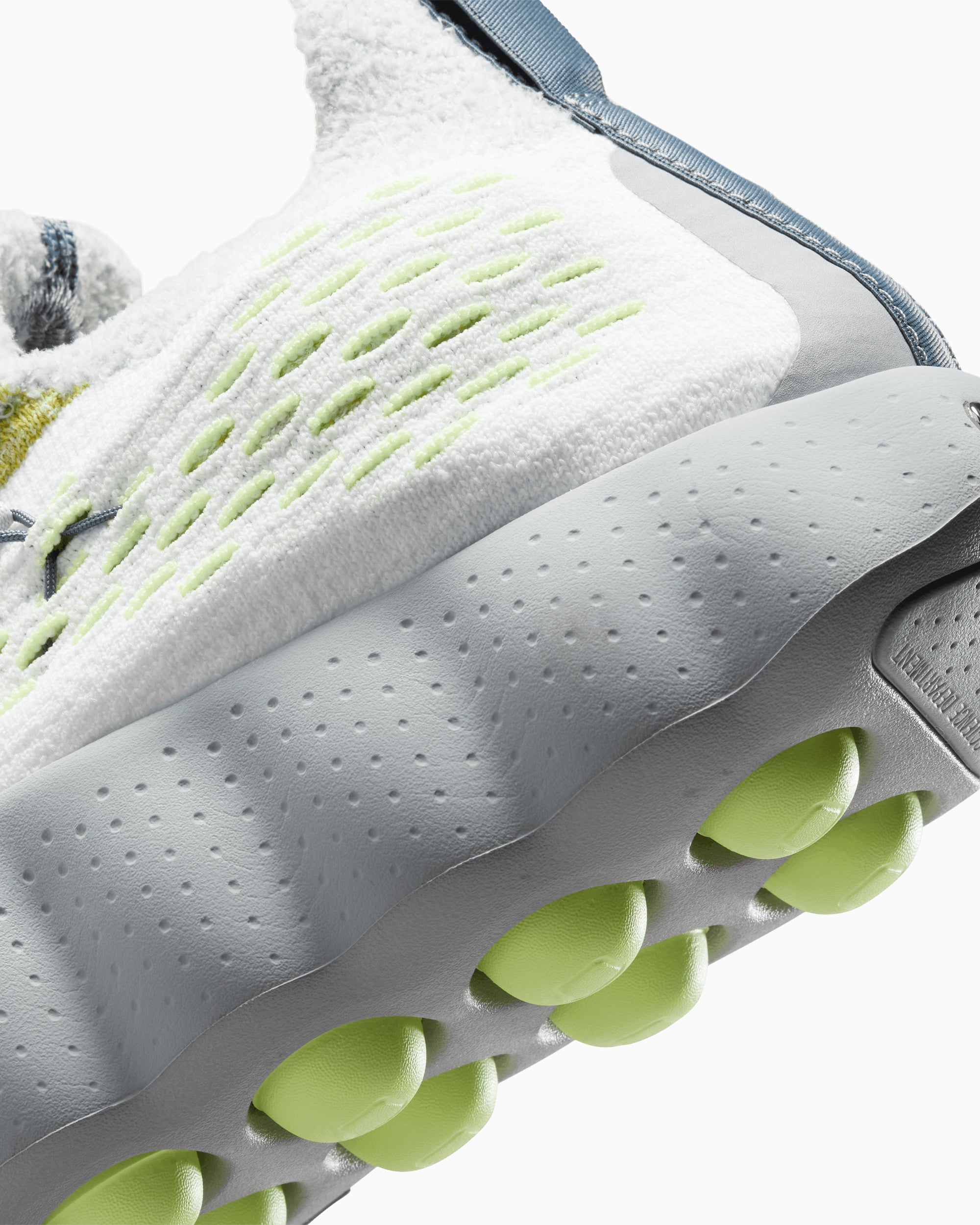 Sneakers Nike Mind 002 Flyknit "Pure Platinum" - IR2176-100