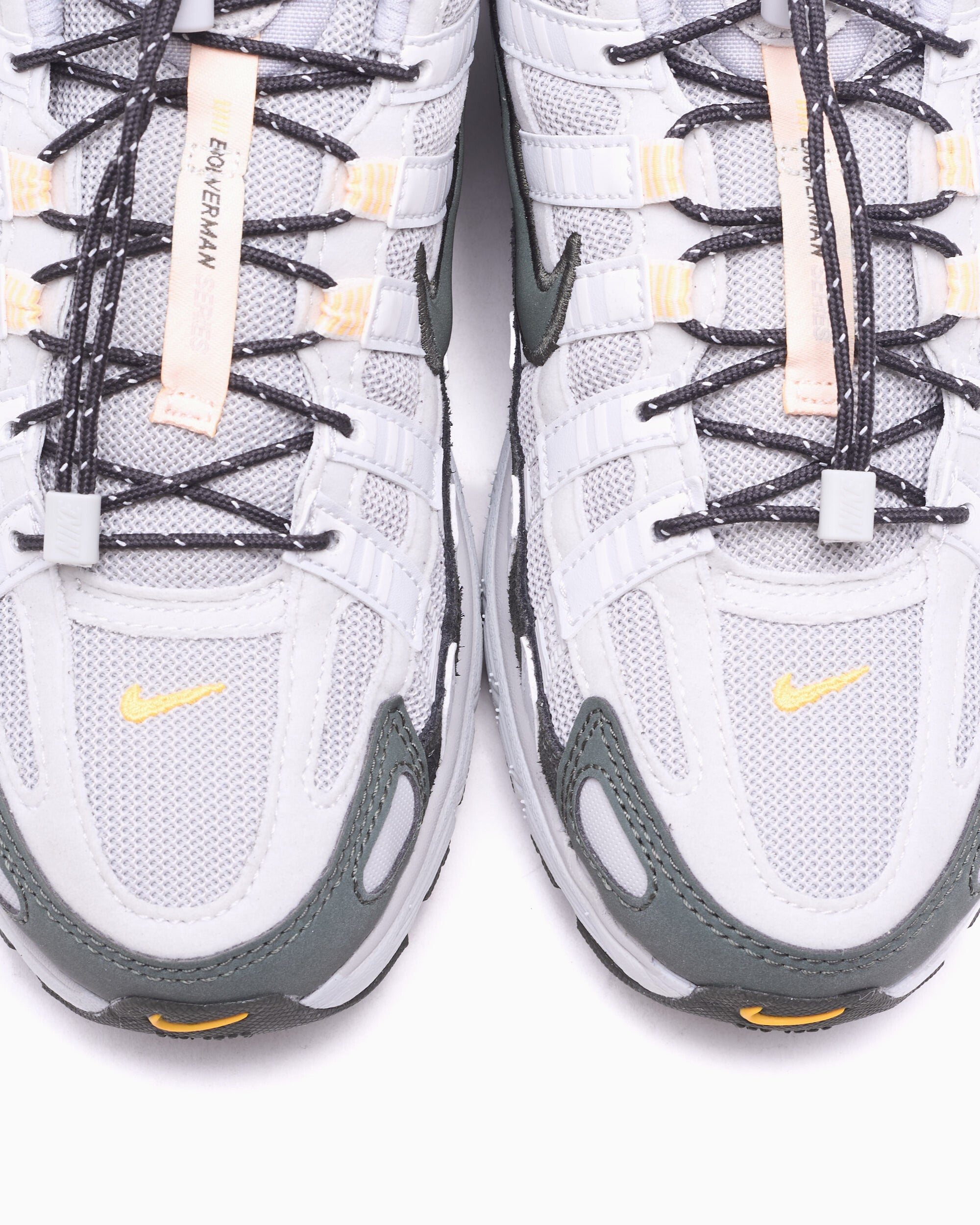 Sneakers Nike P-6000 - HQ3818-002