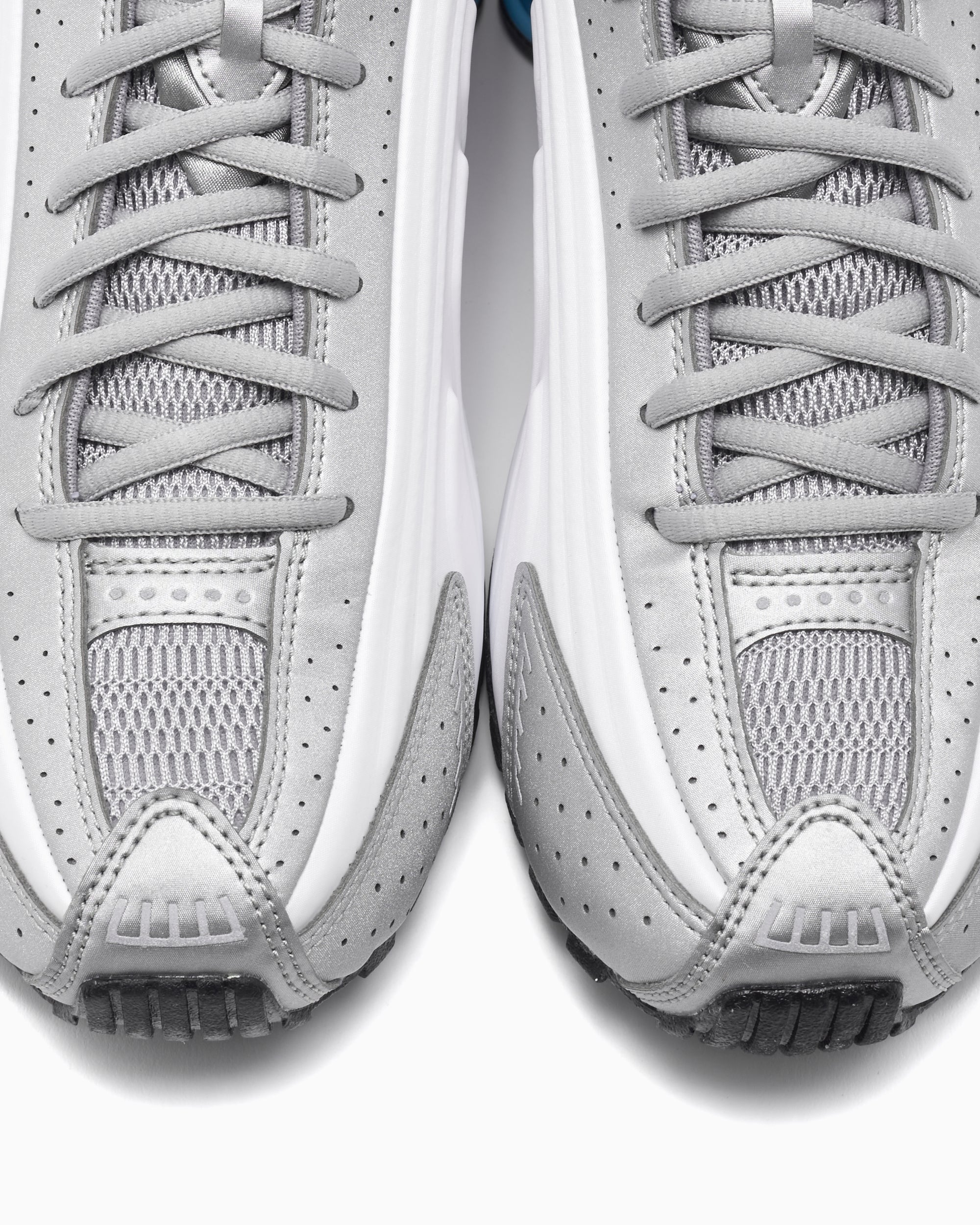 Sneakers Nike Shox R4 - HQ1988-005