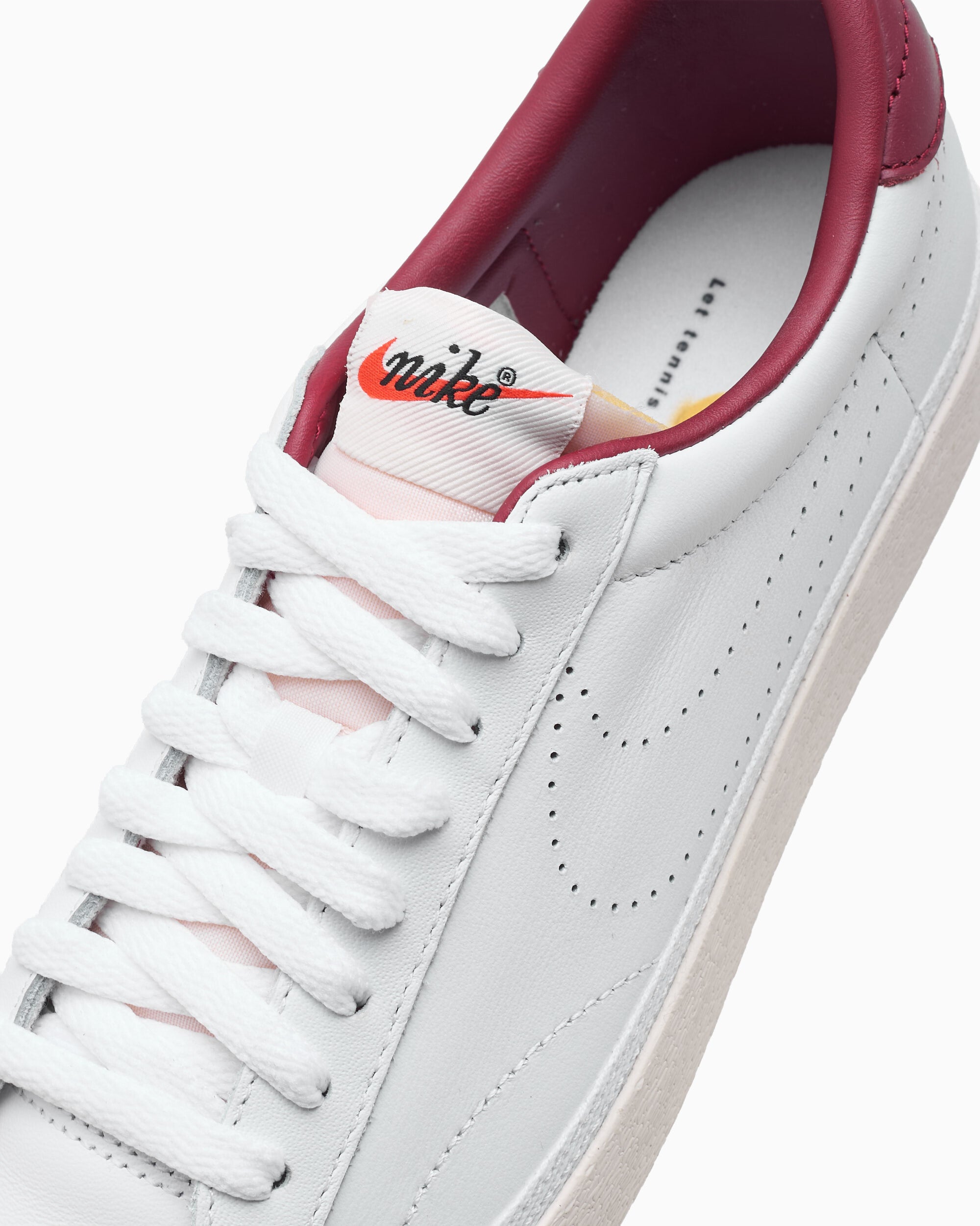 Sneakers Nike Tennis Classic AC - IX6289-101