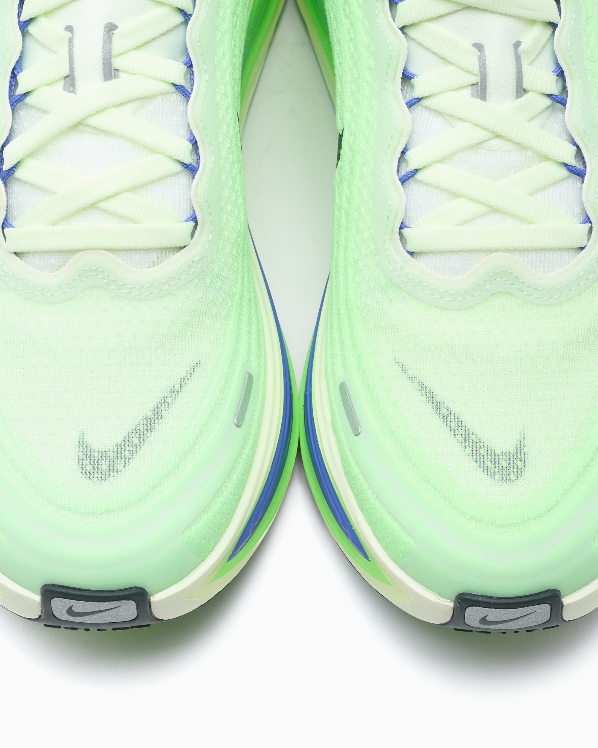 Sneakers Nike Vomero Plus - HV8150-702