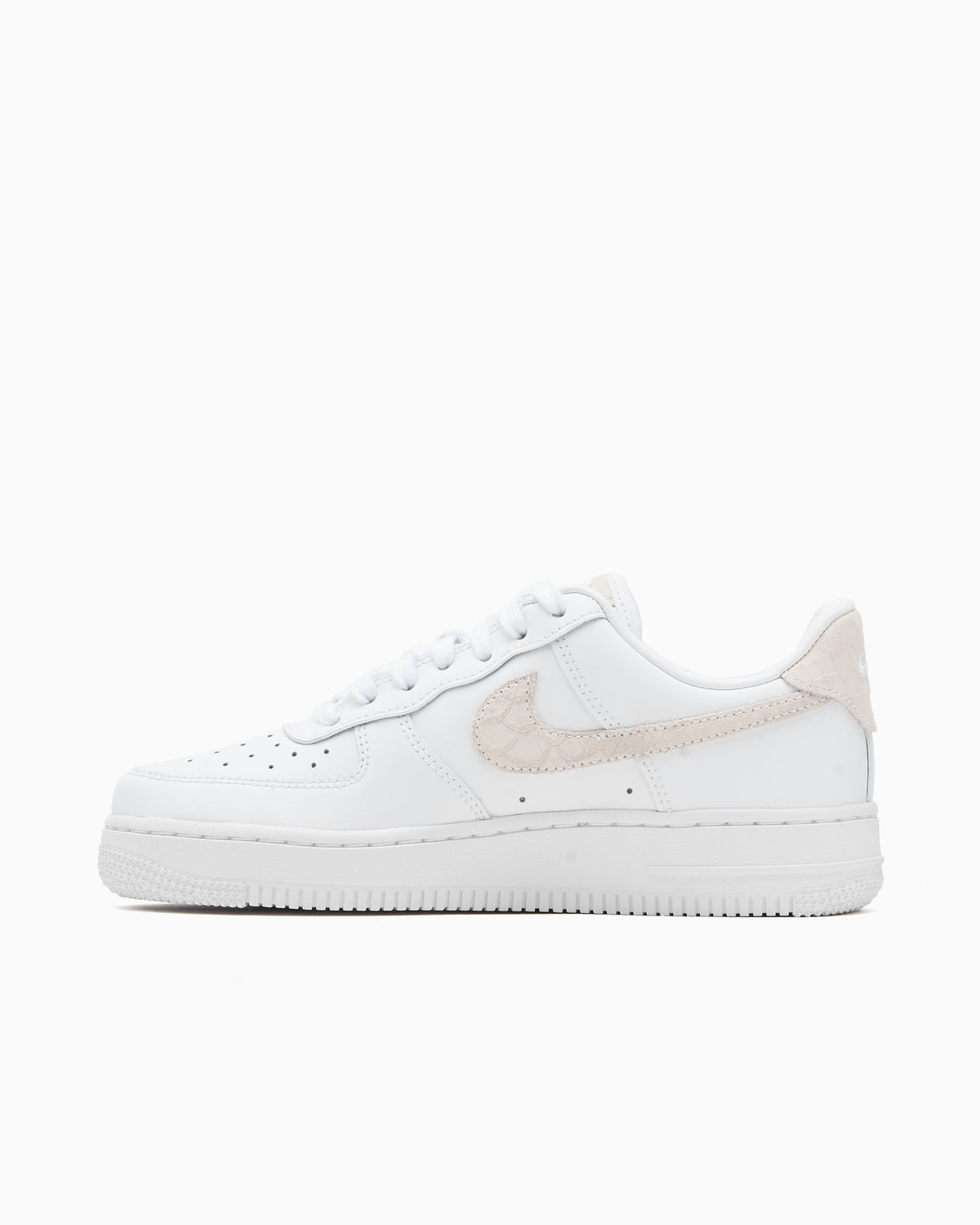 Sneakers Nike Women's Air Force 1 '07 - IZ8908-100
