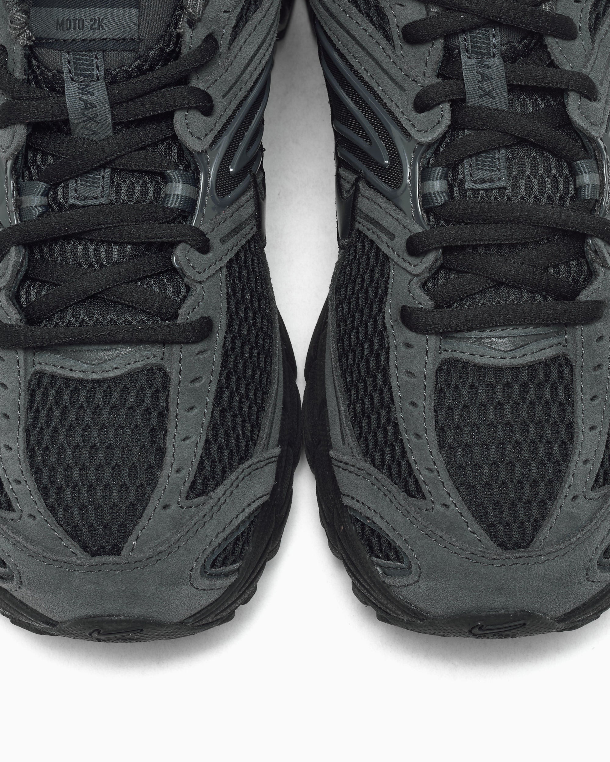 Sneakers Nike Women's Air Max Moto 2K SE - IO4862-001