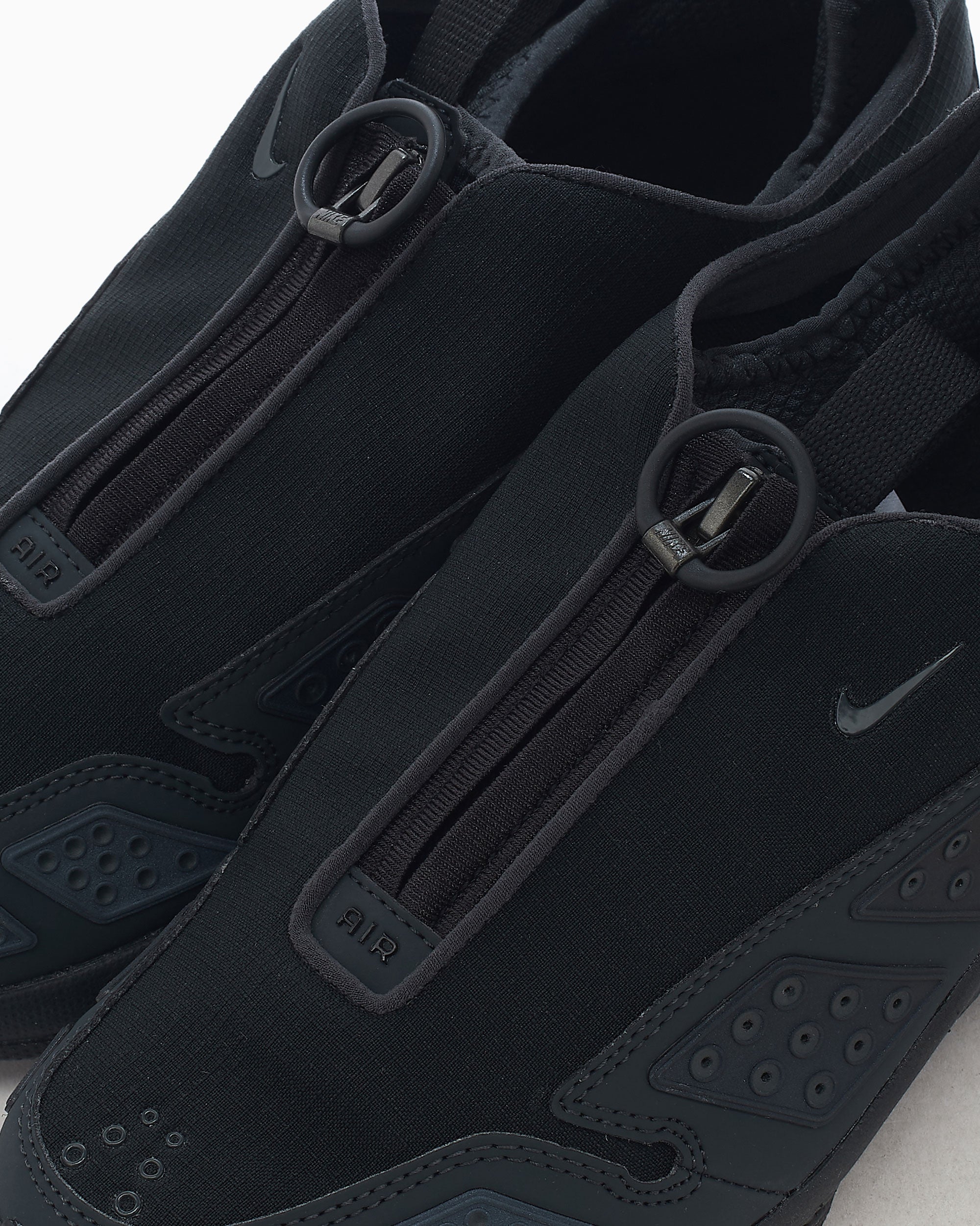 Sneakers Nike Women's Air Max SNDR Gore-Tex® "Black" - FZ4238-001