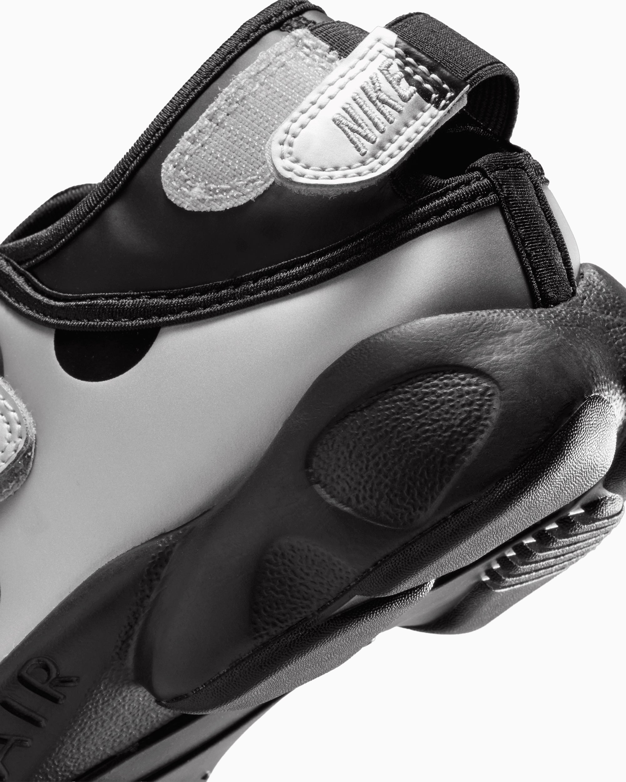 Sneakers Nike Women's Air Rift "Polka Dots" - IR1226-001