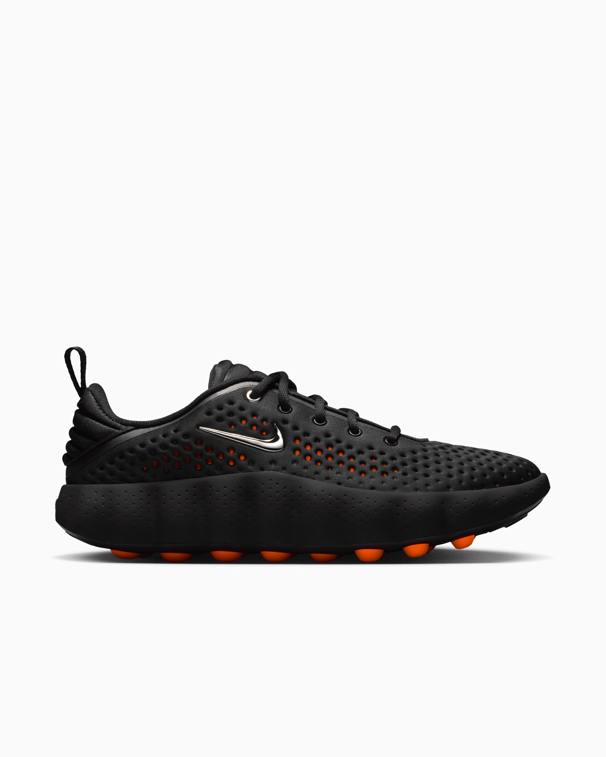 Nike Women's Mind 002 