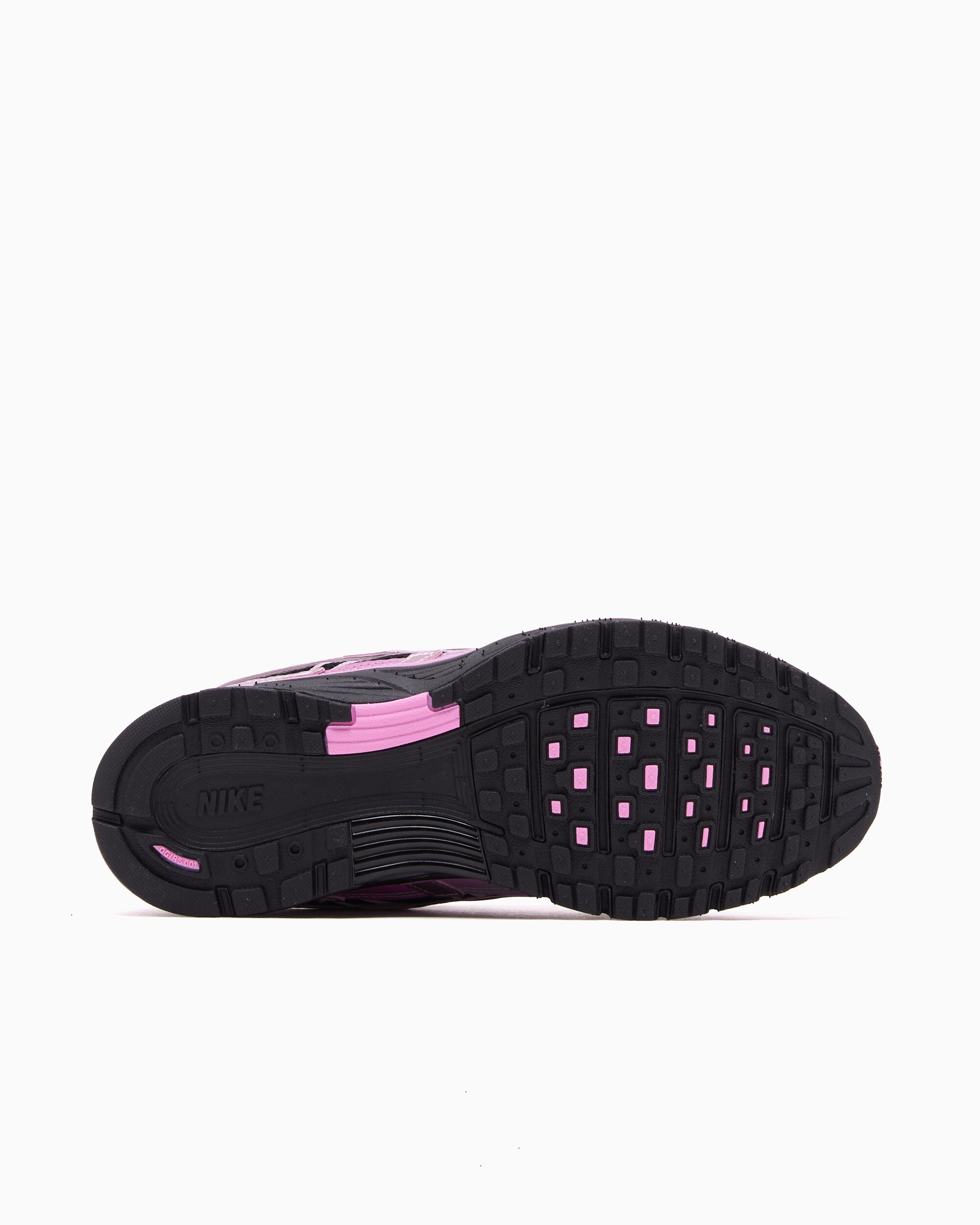 Sneakers Nike Women's P-6000 - IM9013-002