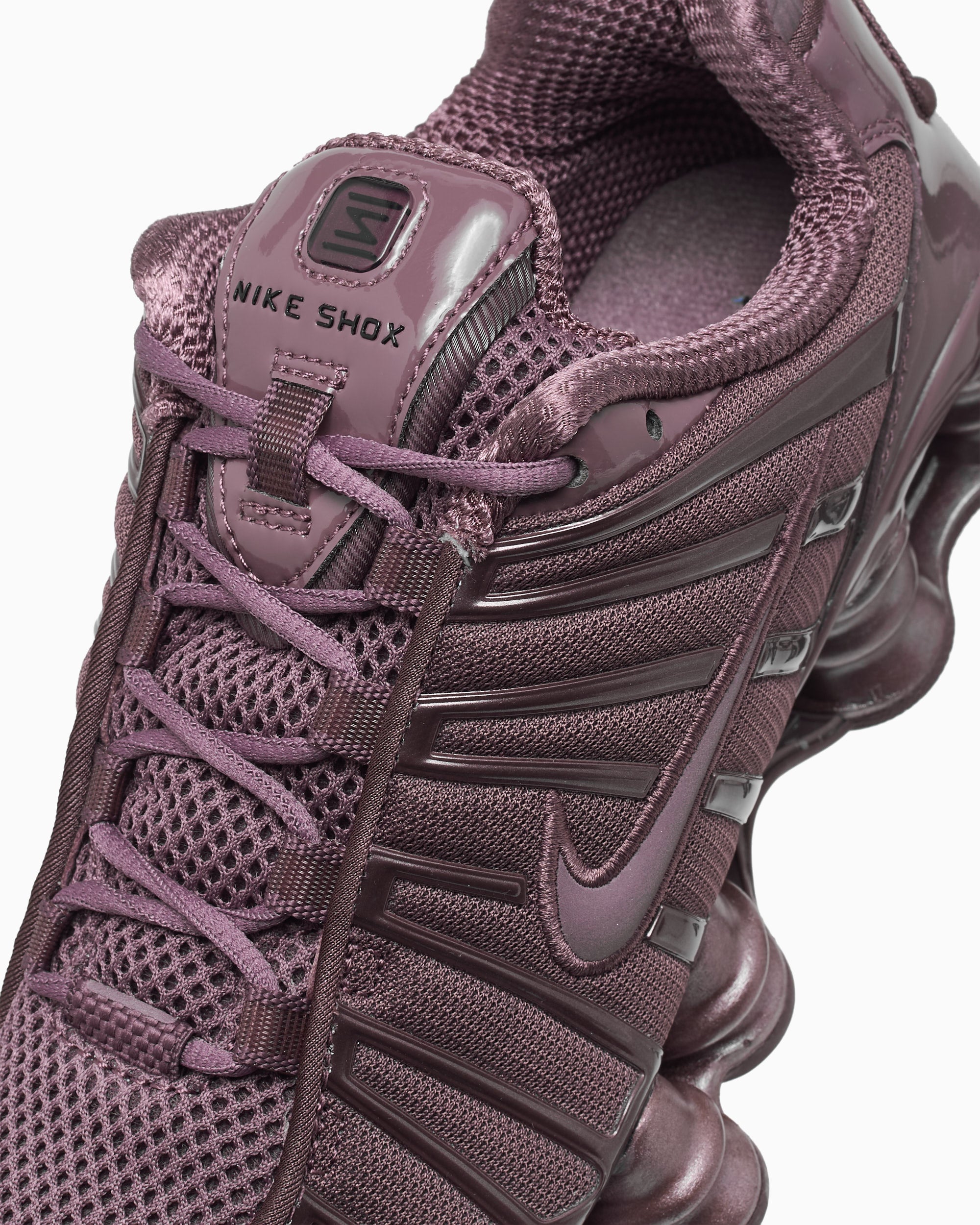 Sneakers Nike Women's Shox TL - IB1087-500