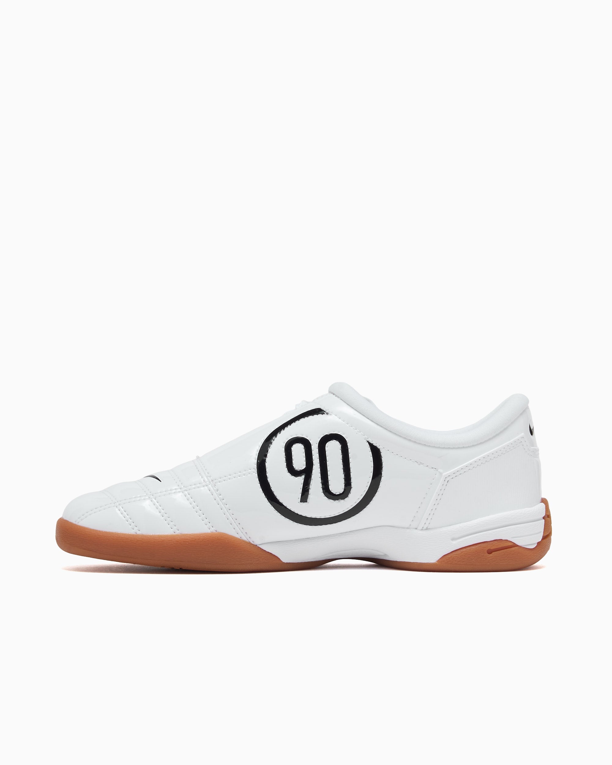 Sneakers Nike Women's Total 90 - IB5666-100