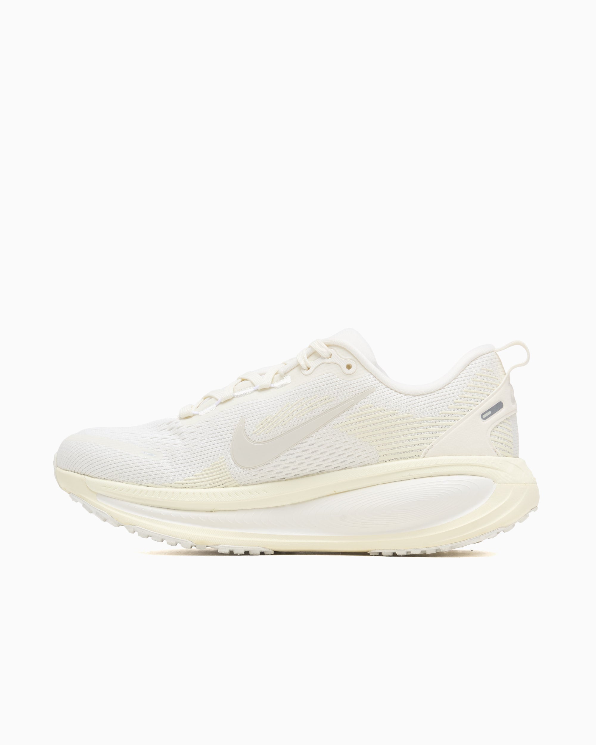 Sneakers Nike Women's Vomero 18 - HM6804-110