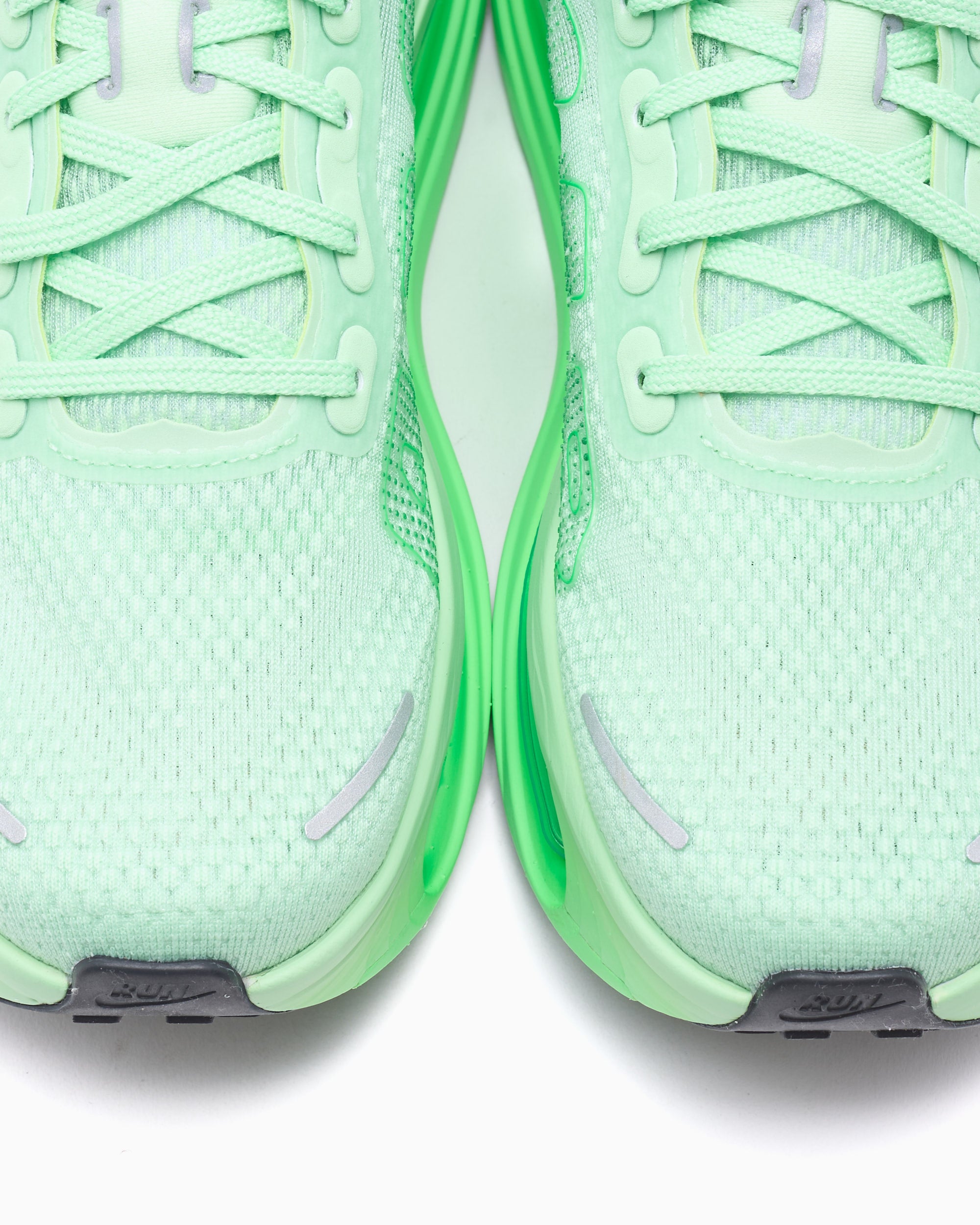 Sneakers Nike Women's Vomero Premium - HM5973-302