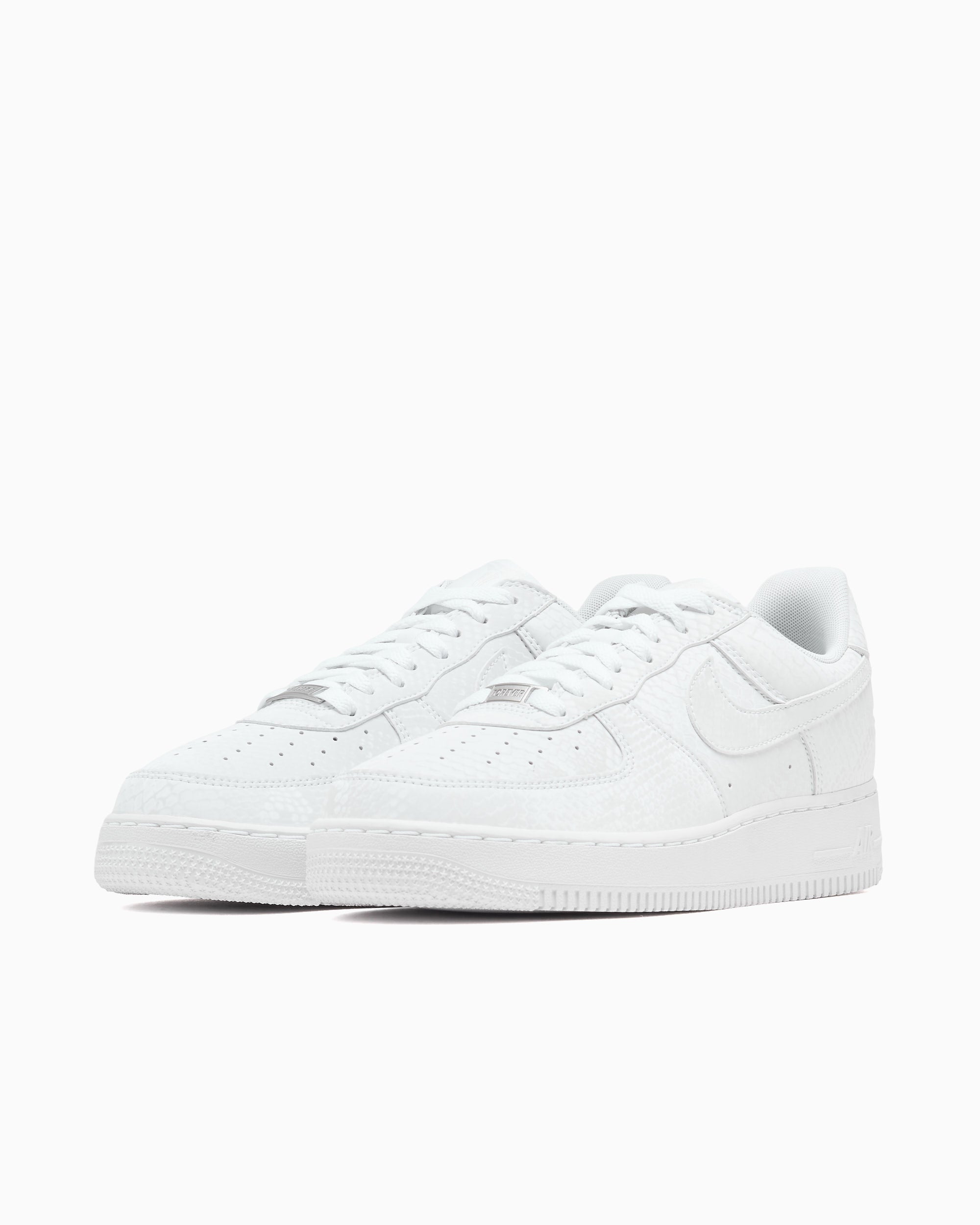 Sneakers Nike x Kobe Bryant Air Force 1 Low "Forever White" - IB0018-100