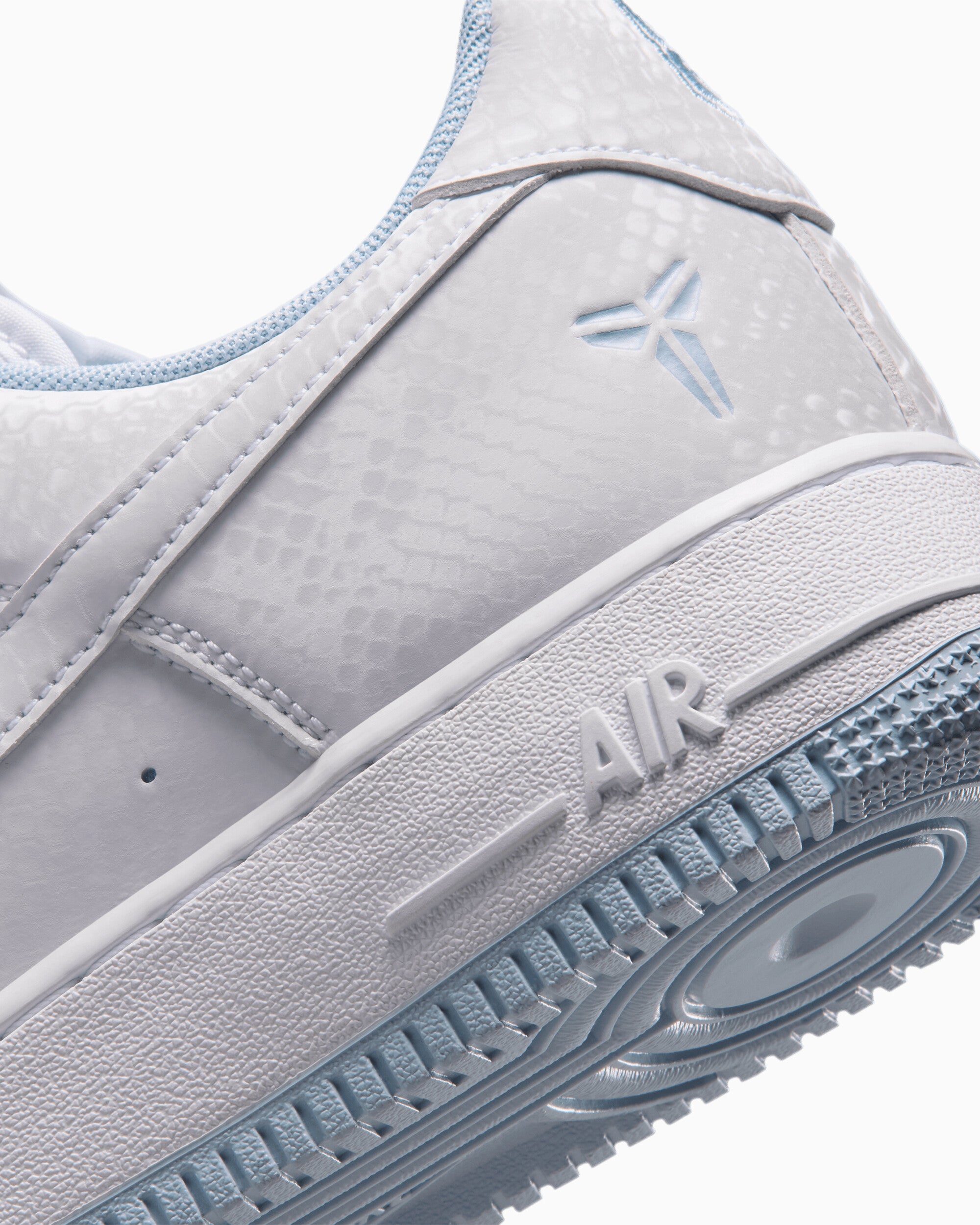 Sneakers Nike x Kobe Bryant Air Force 1 Low "White" - IB0018-103