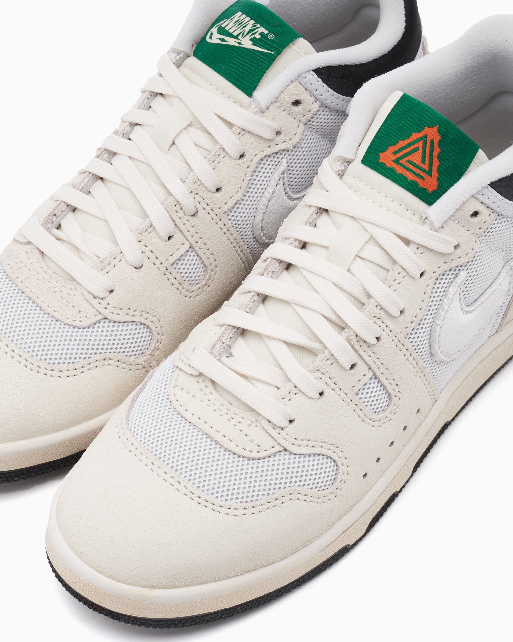 Sneakers Nike x Social Status Mac Attack SP "Summit White" - DZ4636-100