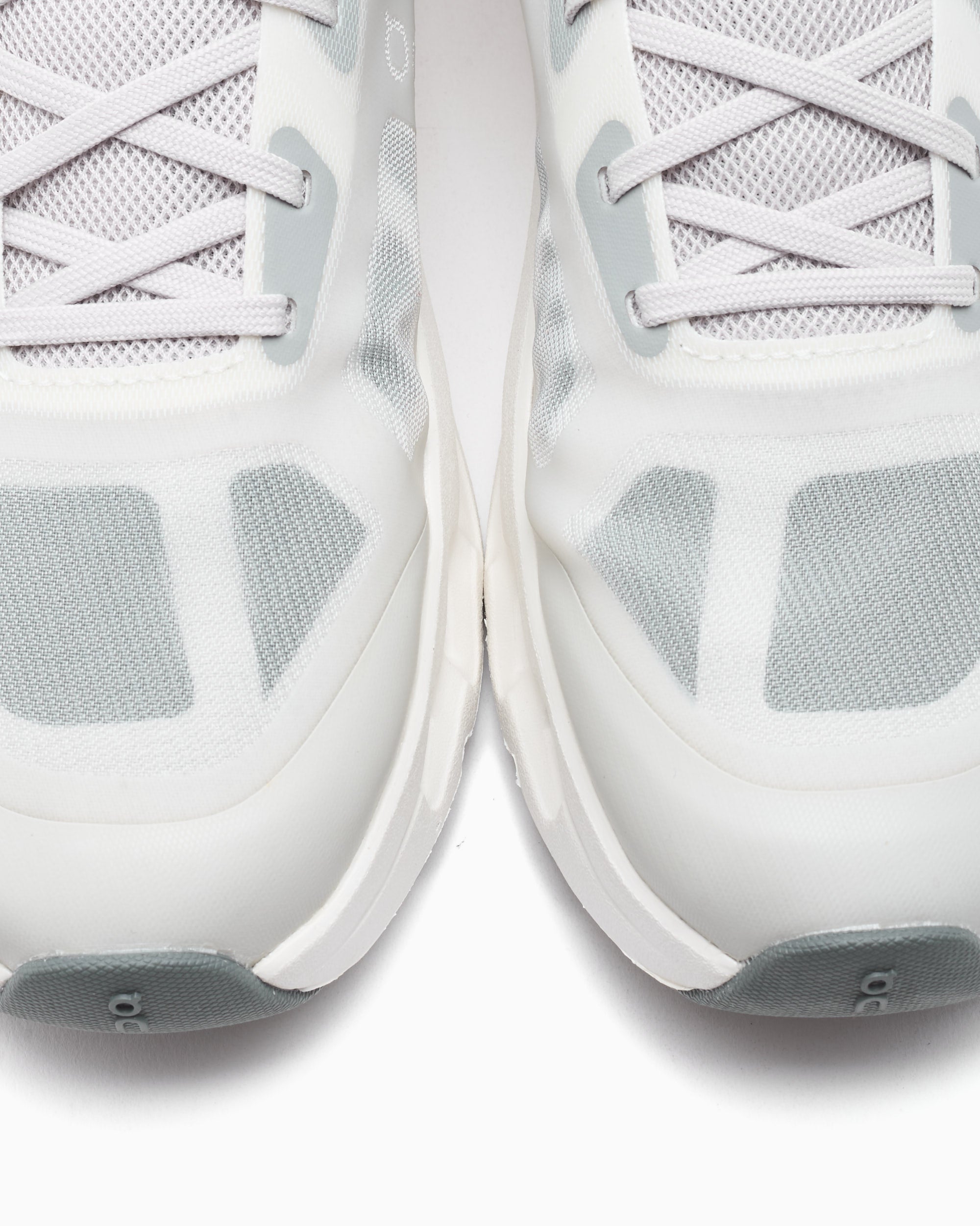 Sneakers On Cloudtilt Remix - 3MG10273228