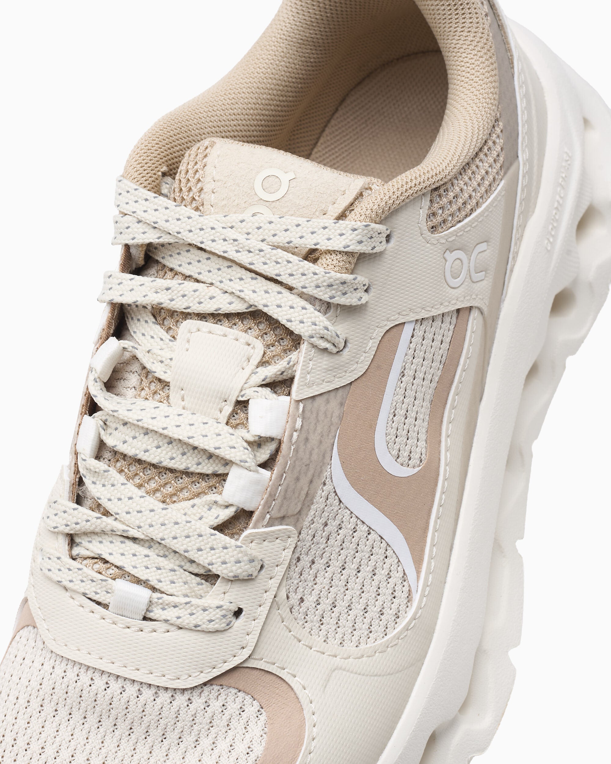Sneakers On Women's Cloudtilt Arc - 3WG30315224