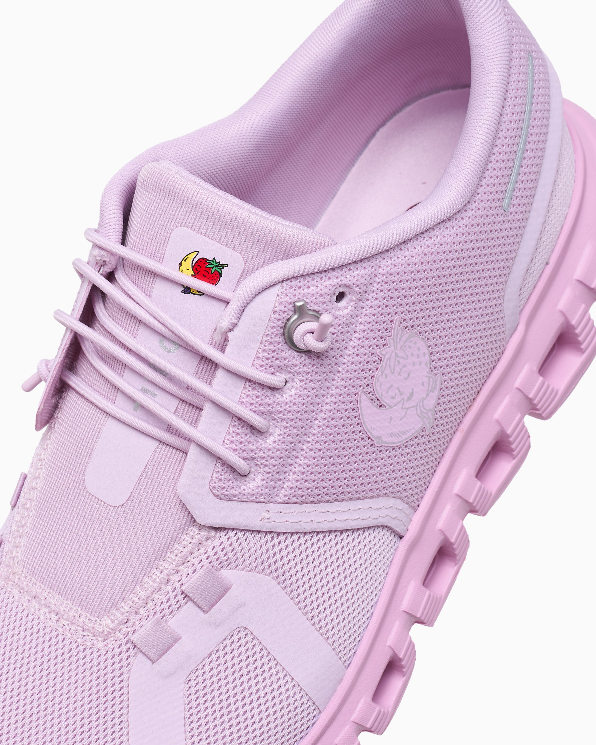 Sneakers On x Sky High Farm Goods Cloud 6 - 3MF31105555