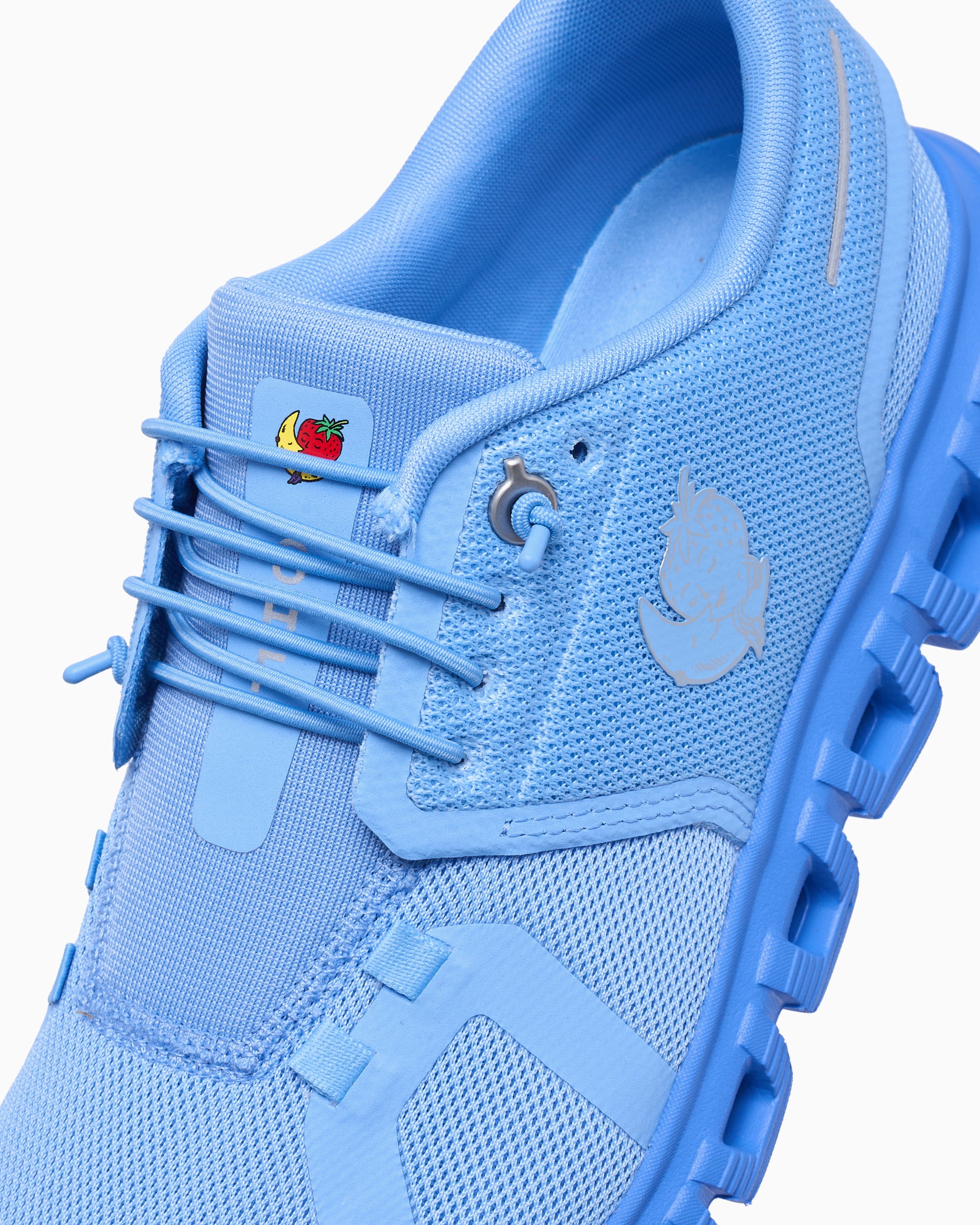 Sneakers On x Sky High Farm Goods Women's Cloud 6 - 3WF30815663