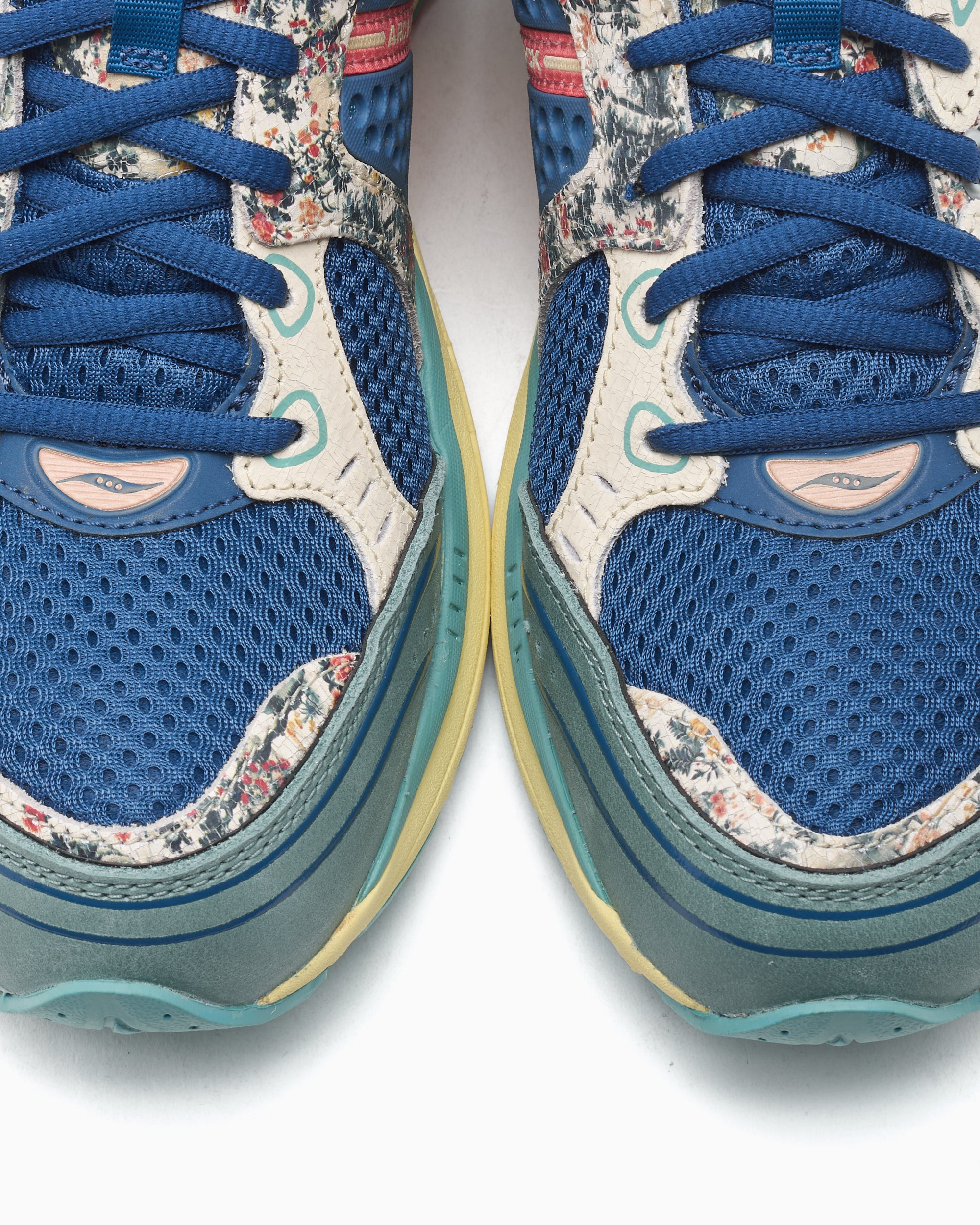 Sneakers Saucony Progrid Triumph 4 "Kissaten" - S71015-2