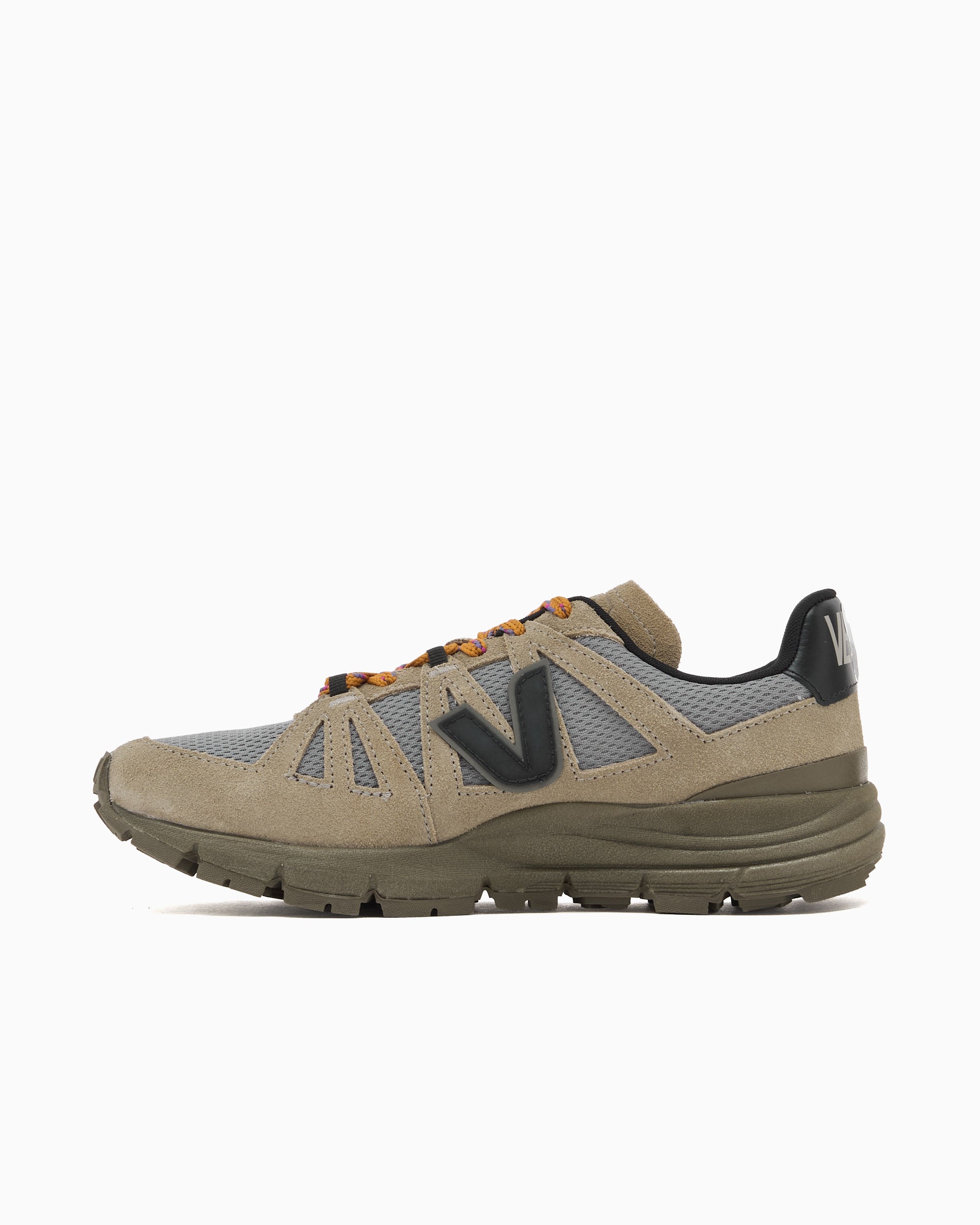 Sneakers Veja Women's Salar Vibram - DE1821398A
