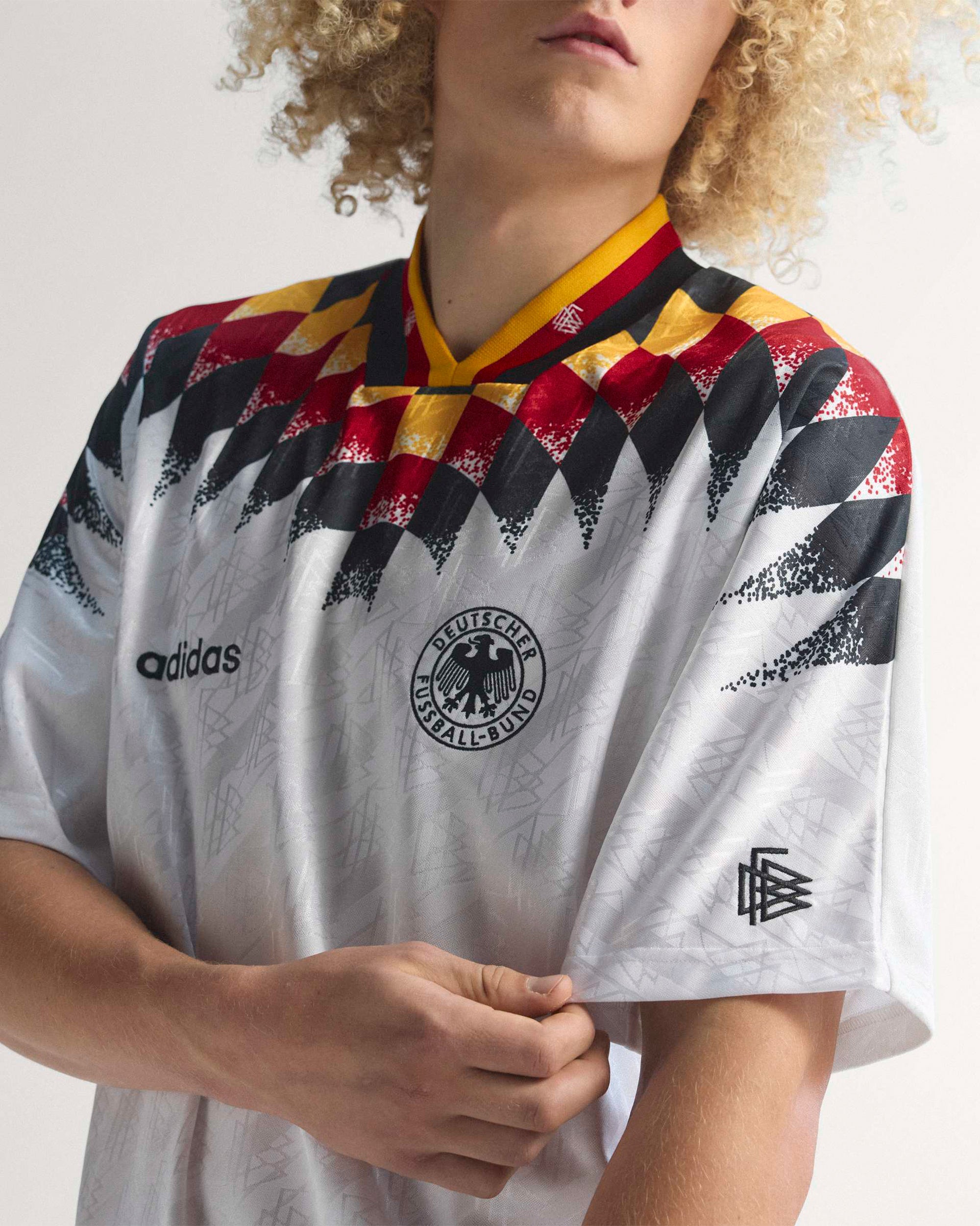T-Shirts adidas Originals Germany 1994 Football Home Kit Relaxed Men's Jersey T-Shirt - JN3705