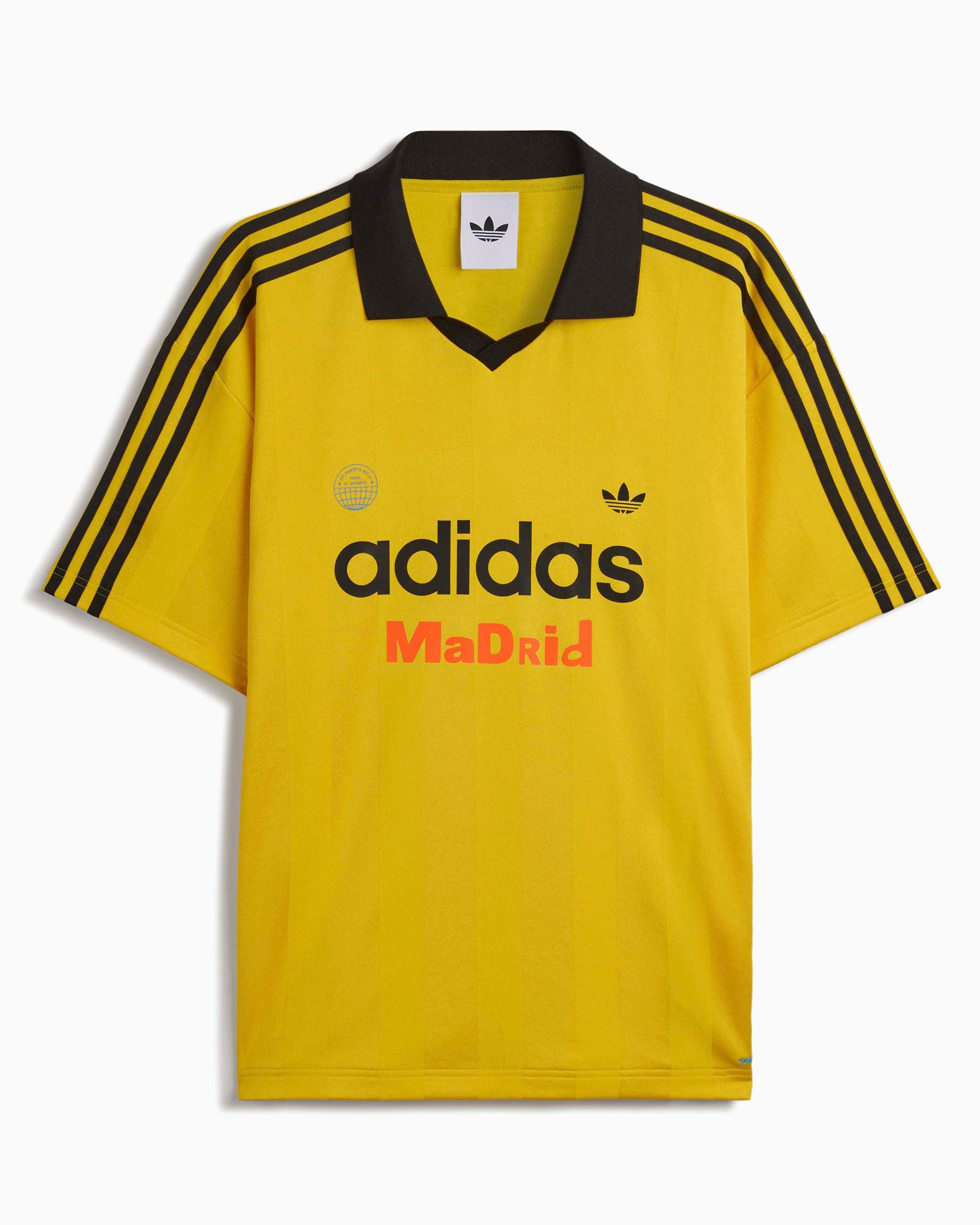 T-Shirts adidas Originals x Bad Bunny DtMF Tour Merch "Madrid" Graphic Relaxed Men's Jersey T-Shirt - LH0437