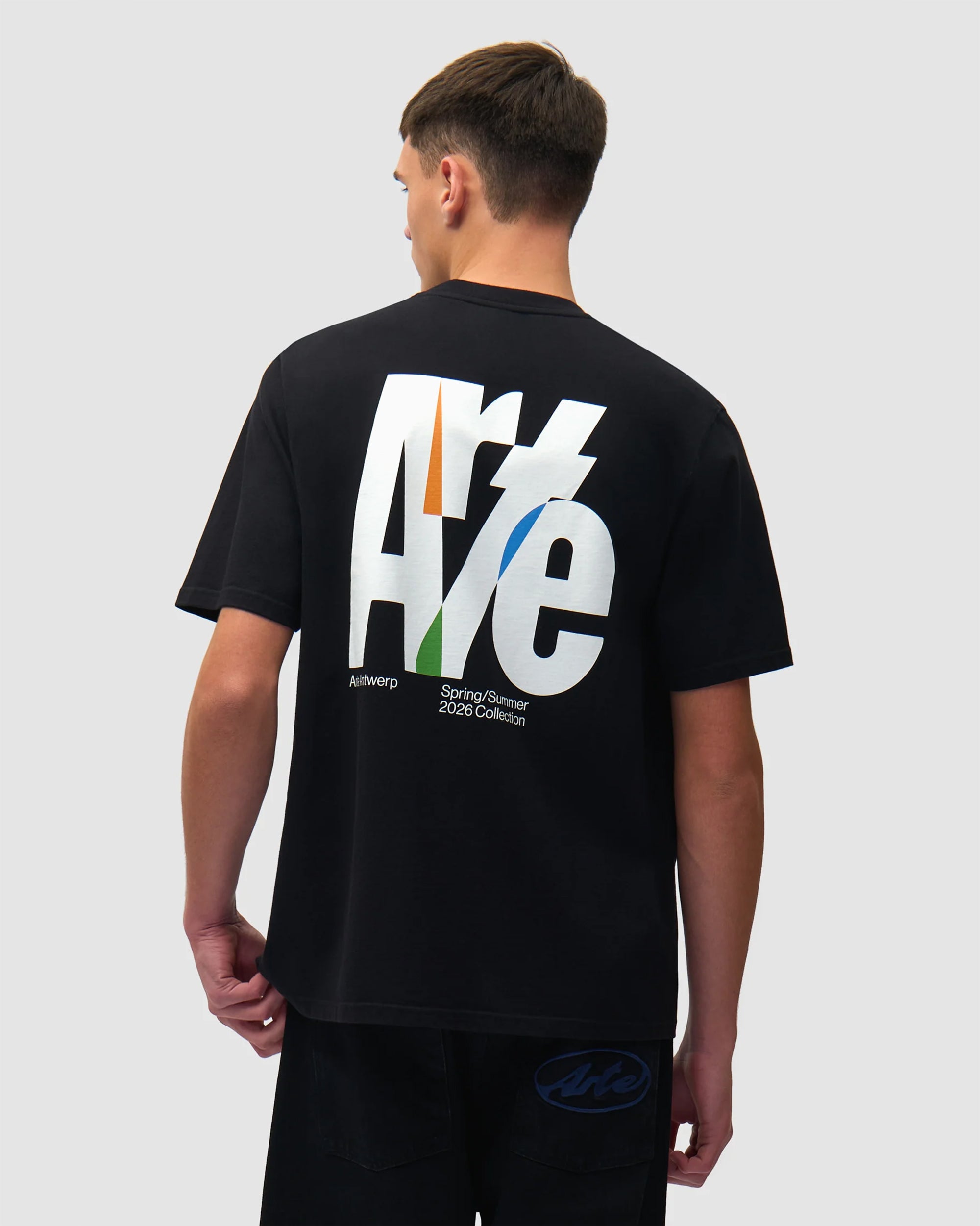 T-Shirts Arte Antwerp Big Logo Graphic Relaxed Men's T-Shirt - SS26-141T-Black