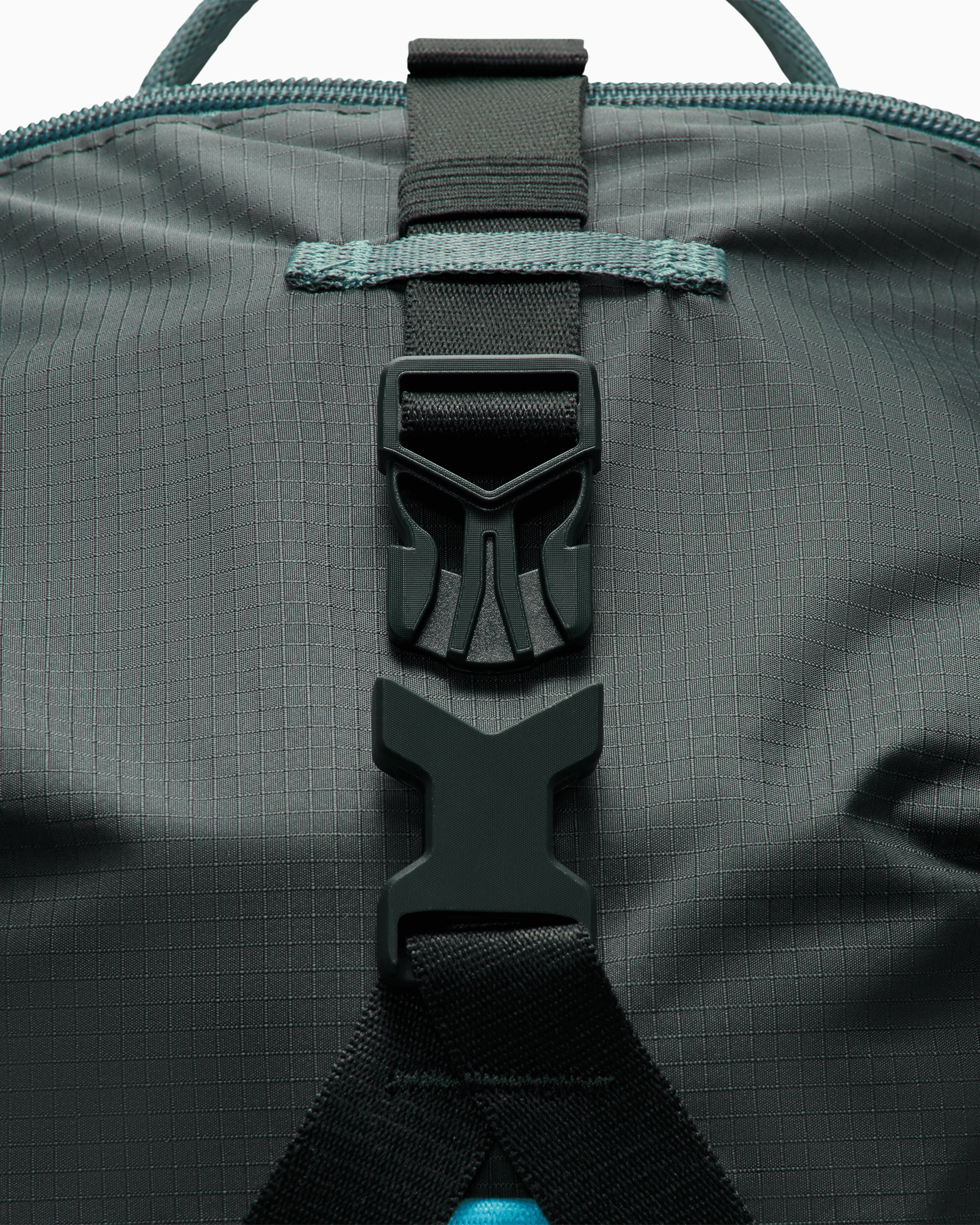 Backpacks and Suitcases Nike ACG Daymax 25L Unisex Backpack - HJ8178-382