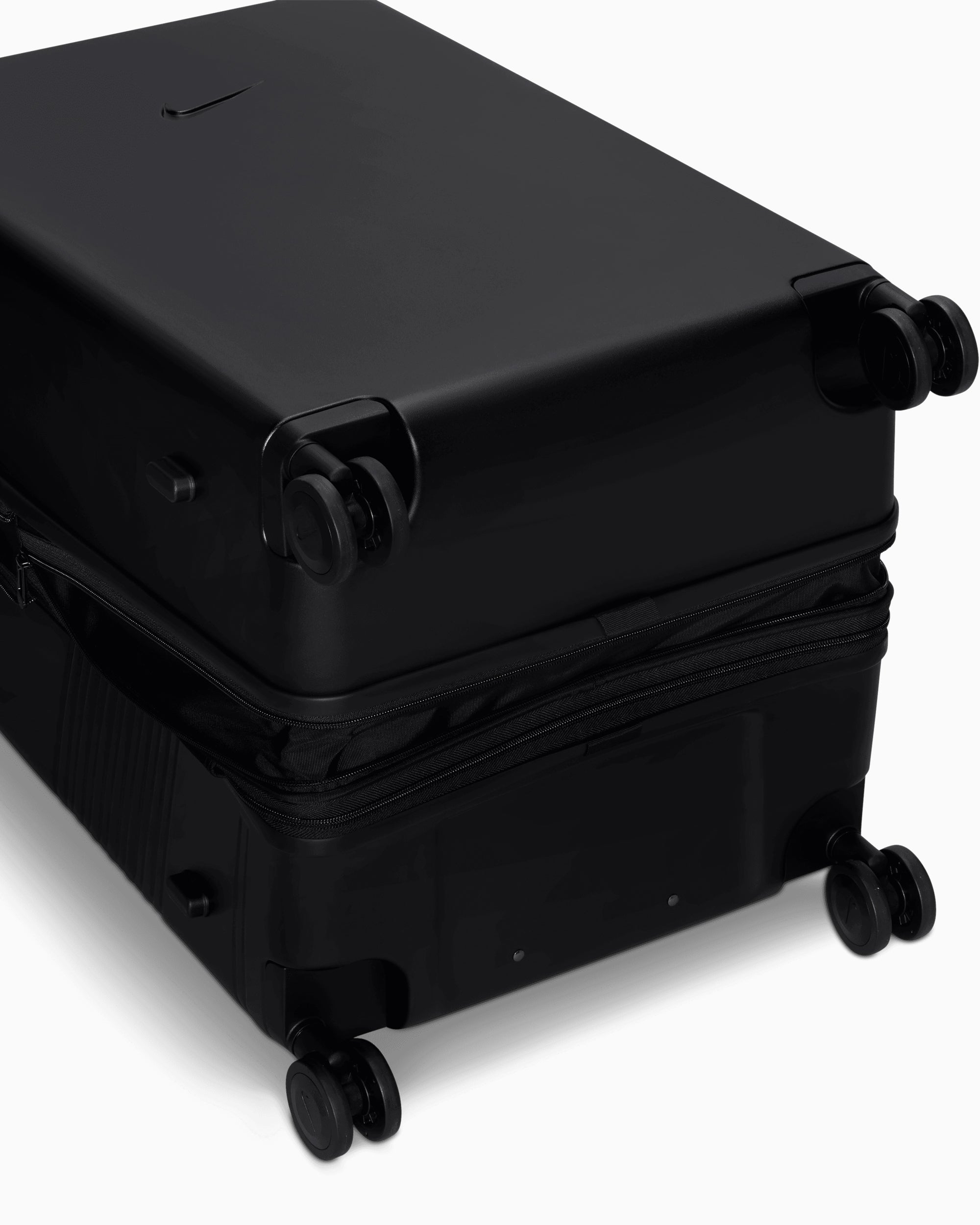 Nike Carry-On 143L Unisex Suitcase