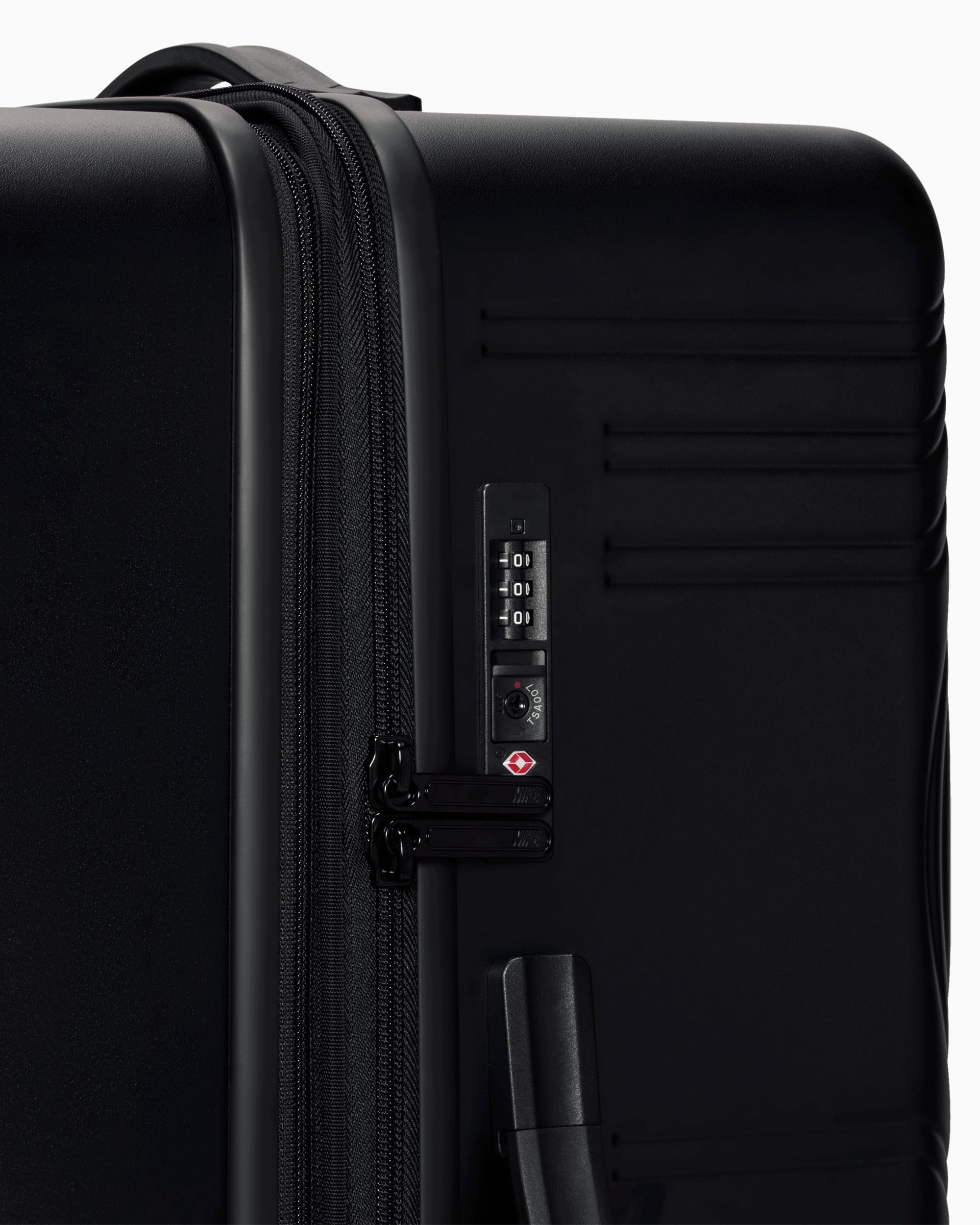 Nike Carry-On 143L Unisex Suitcase