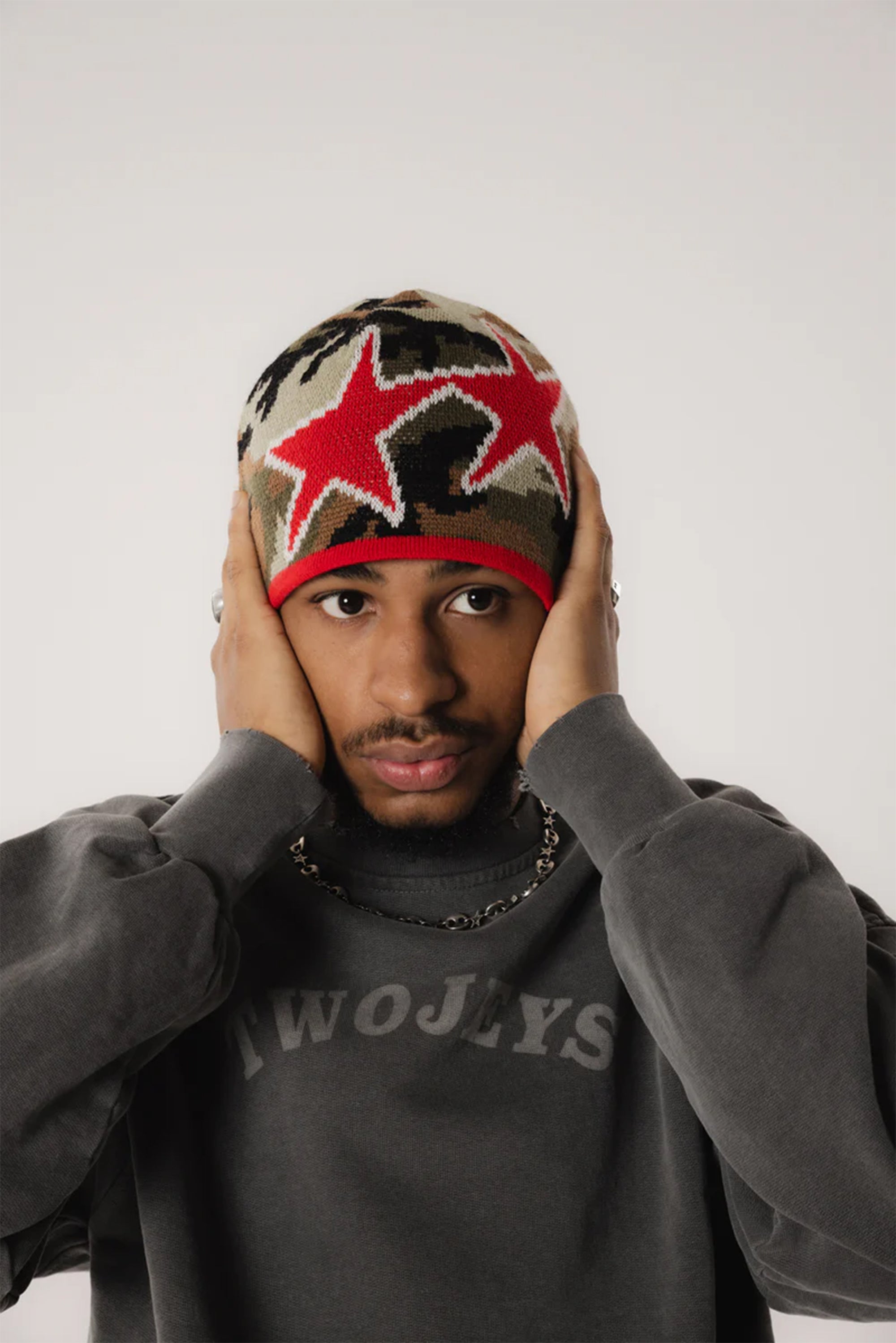 2000archives hug stud beanie シズニルック TwoJeys Reversible Icon Unisex Beanie