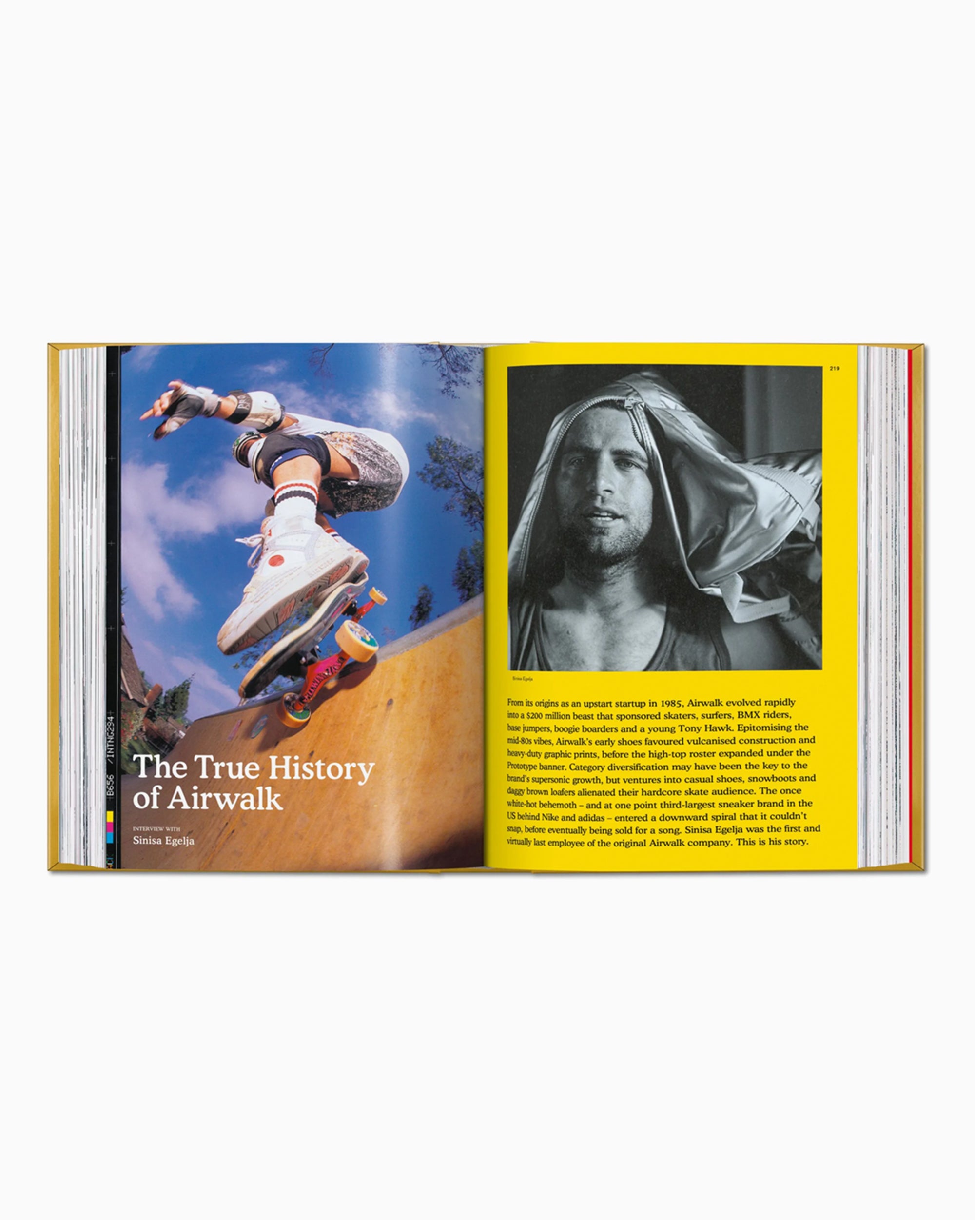 Taschen Sneaker Freaker. The Ultimate Sneaker Book. 40th Ed.